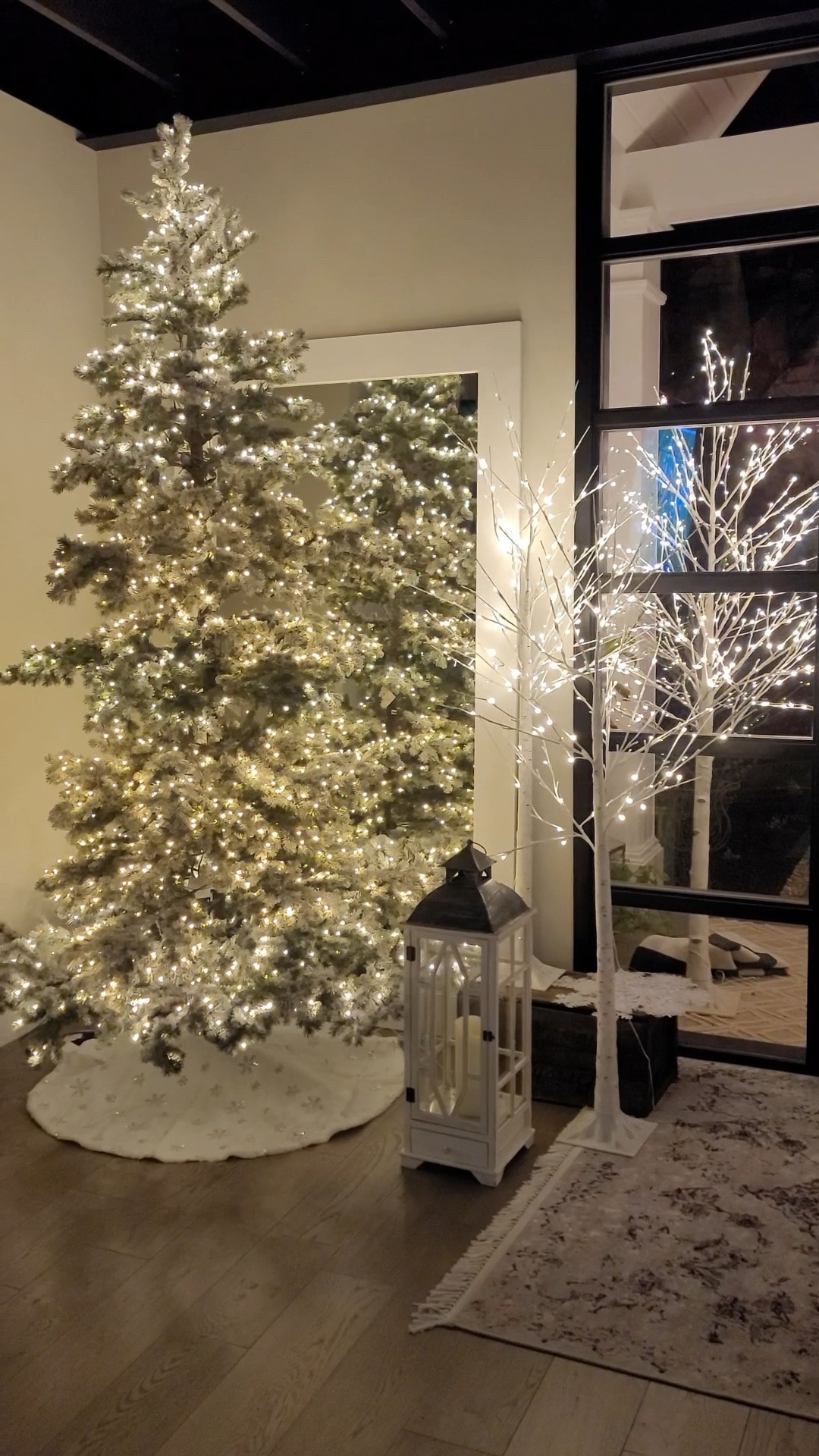 Presenting a winter wonderland entrance! Flocked trees, lit birch trees and lanterns make this a super easy way to make a big statement. Be sure to wow your guests this holiday season!



Flocked Christmas trees / Winter decor / White Christmas decor / Neutral Christmas decor / Christmas decorations / Holiday decor /

#LTKHome #LTKStyleTip #LTKHoliday