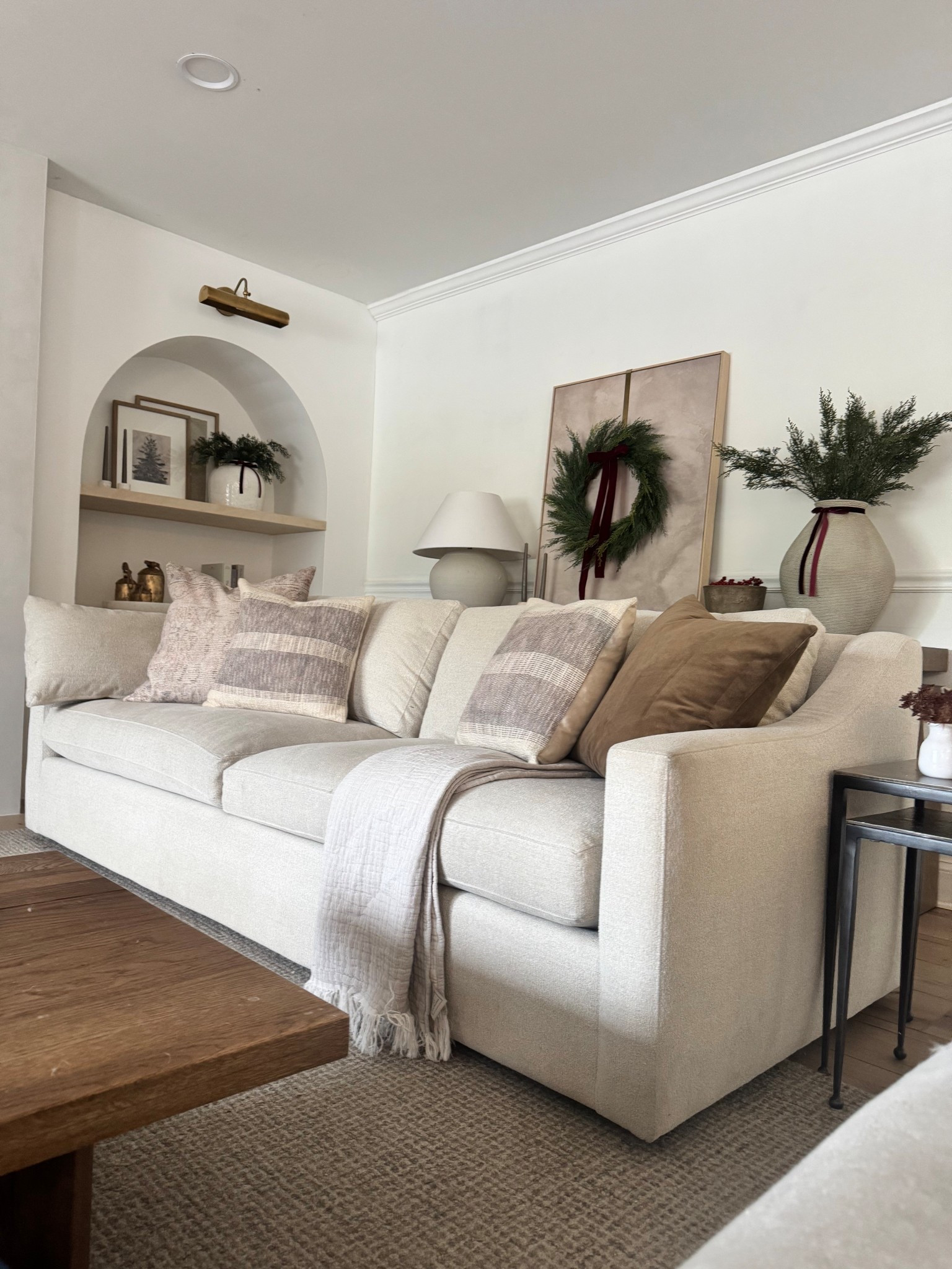 Christmas living room


#LTKHoliday