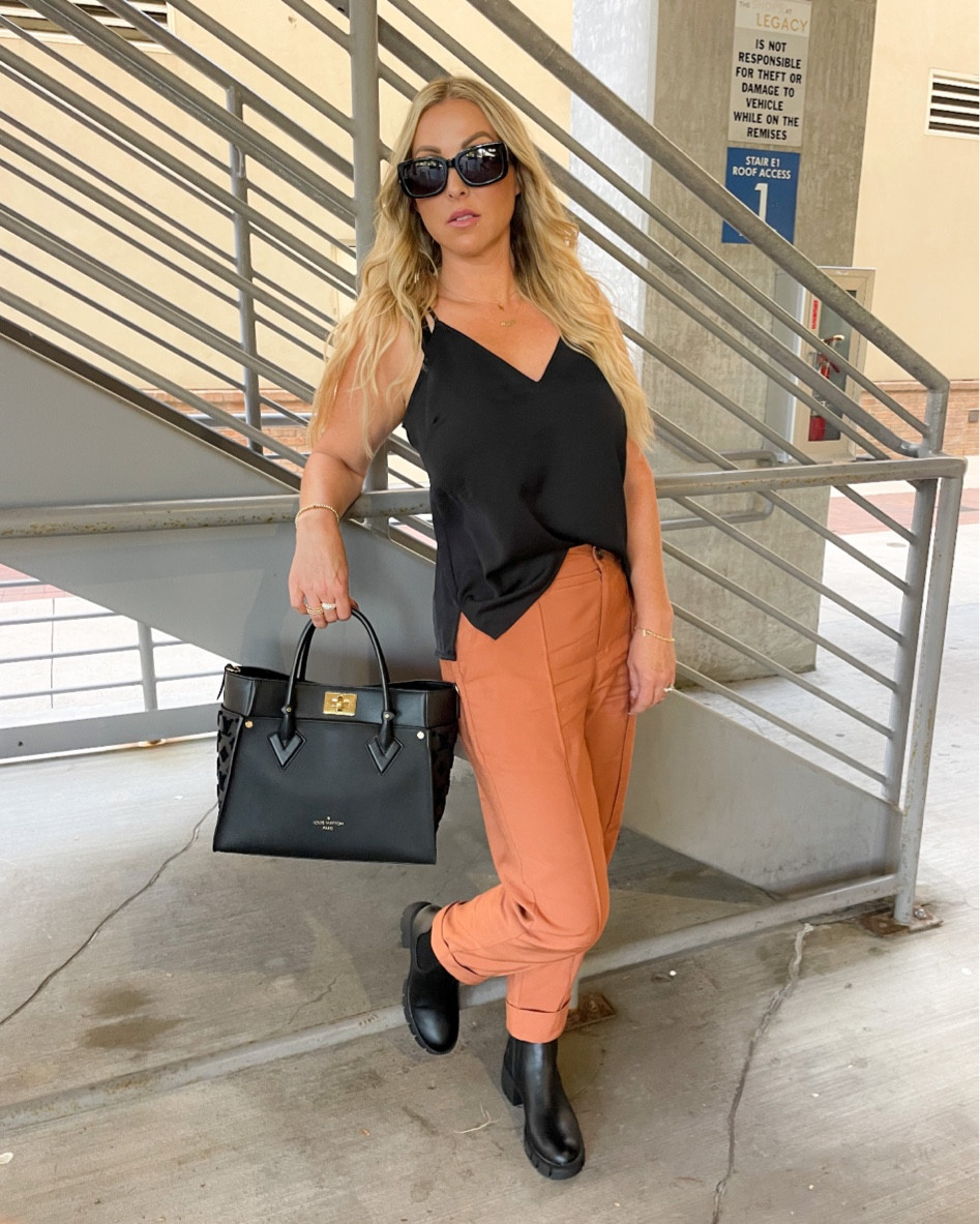 Fall in Texas OOTD!  The perfect fall outfit!!!

#falloutfit
#ltkseasonal
#ltkunder100
#ltkunder50
#trousers
#cami
#tophandlebag
#businesscasual

#LTKshoecrush #LTKstyletip #LTKSeasonal