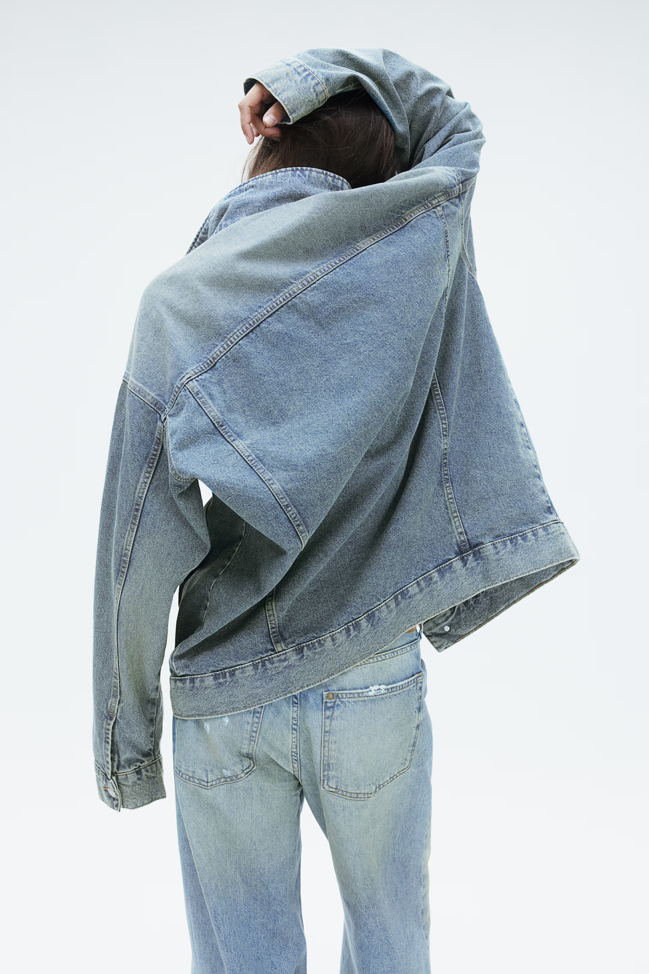 Oversized Denim Jacket - Long sleeve - Regular length - Light denim blue - Ladies | H&M US | H&M (US + CA)