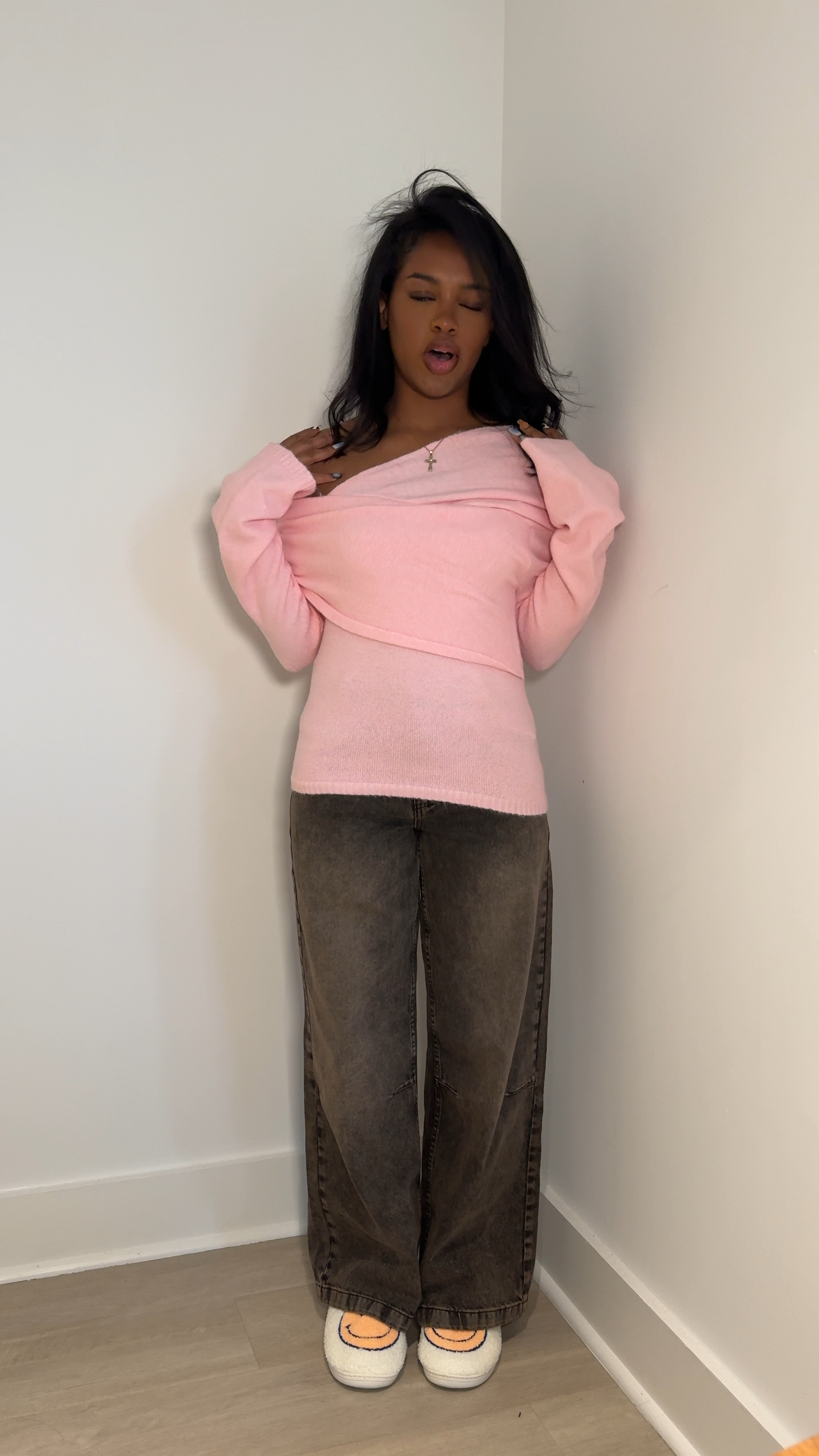 cutest off the shoulder pink top!
JEAN: Jaded London Colossus Jeans Acid Brown