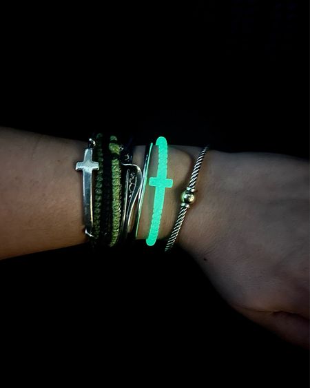 glow in the dark cross bracelet 

#LTKKids #LTKGiftGuide #LTKFamily