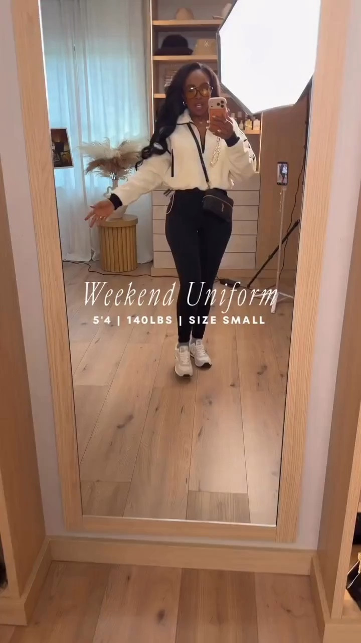 Scroll to shop! Cute little weekend fit. 

I’m obsessed with this arrangement Sherpa leggings and sneakers sign me up. 



#LTKdayinmylife #LTKootd #LTKgrwm