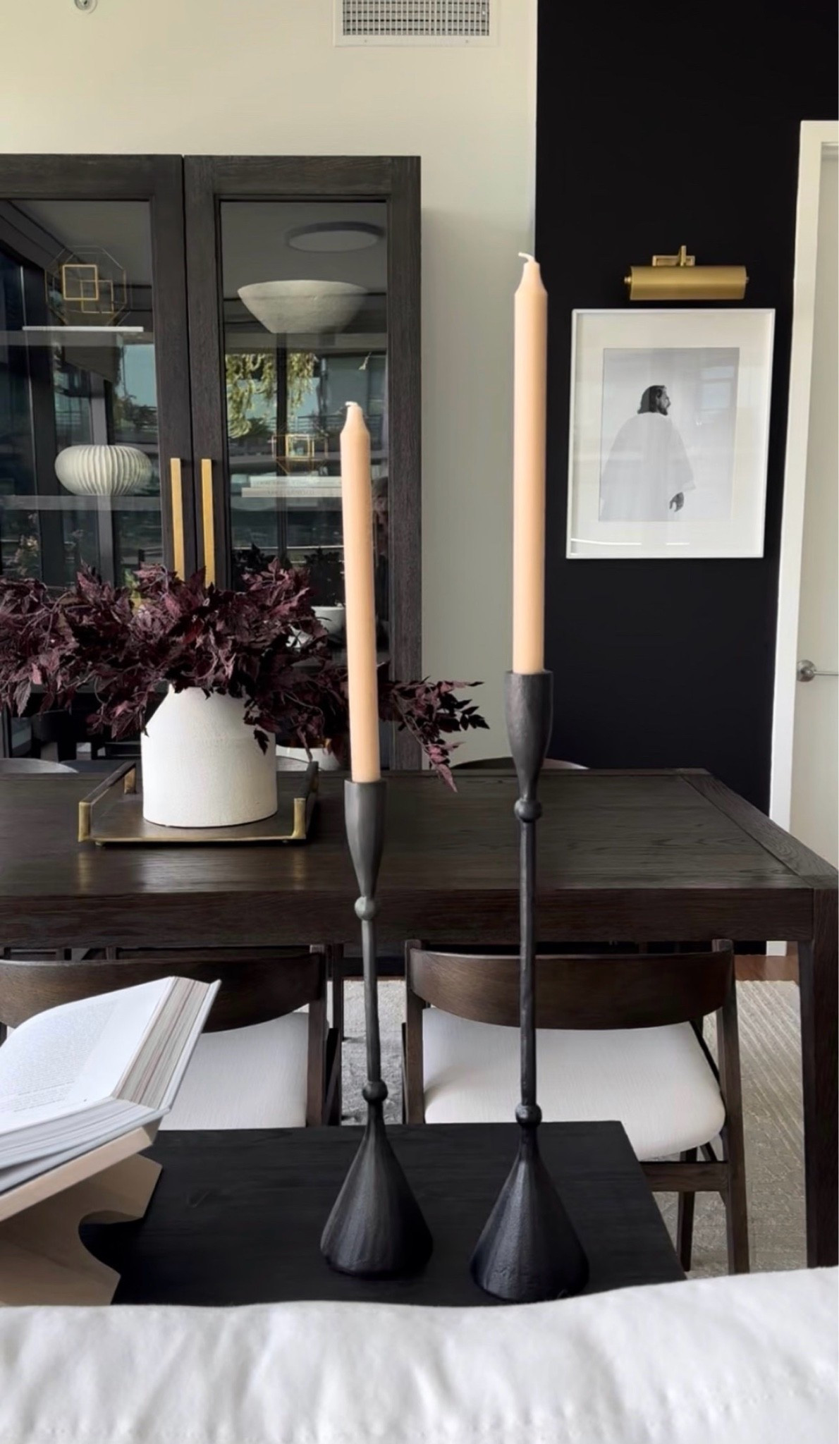 Organic modern styling🖤

#LTKHome
