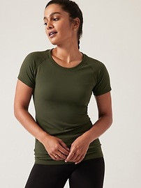 Momentum Seamless Tee | Athleta