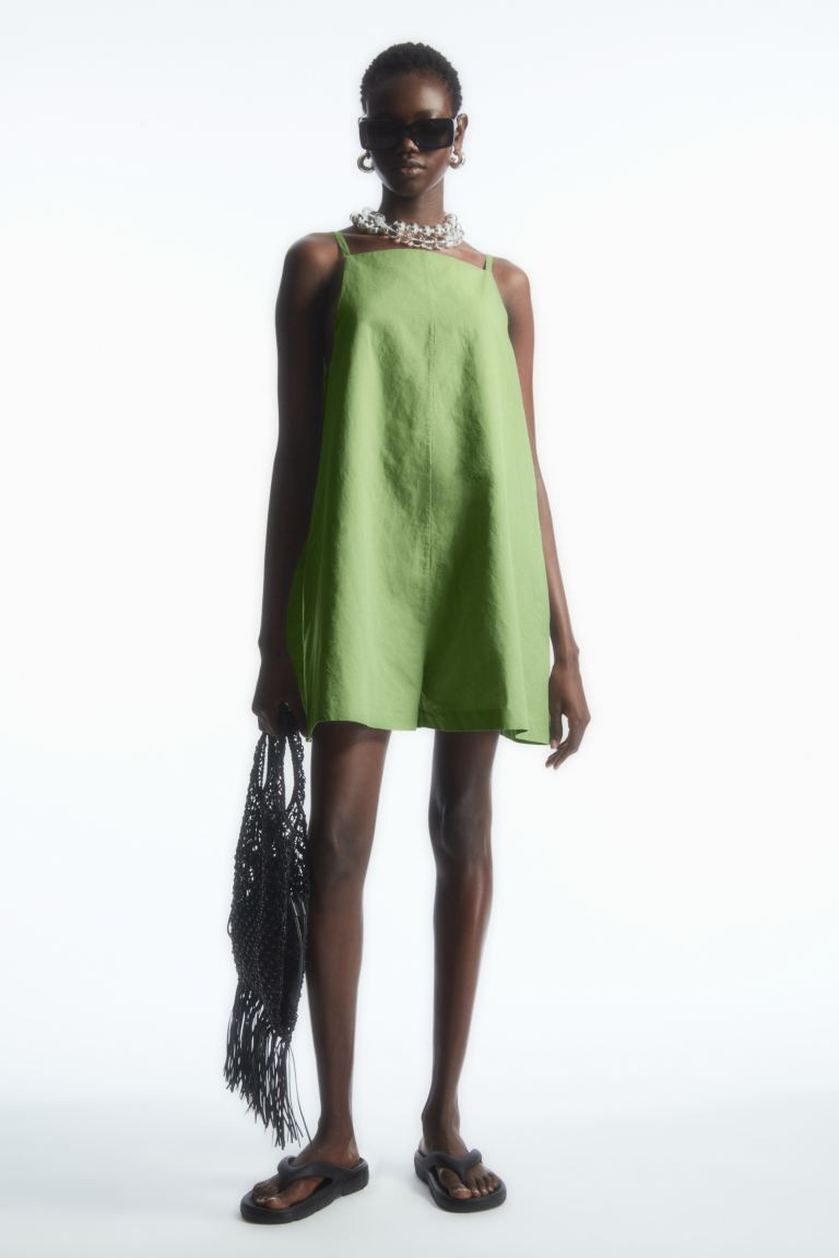 SQUARE NECK LINEN PLAYSUIT | H&M (DE, AT, CH, NL, FI)