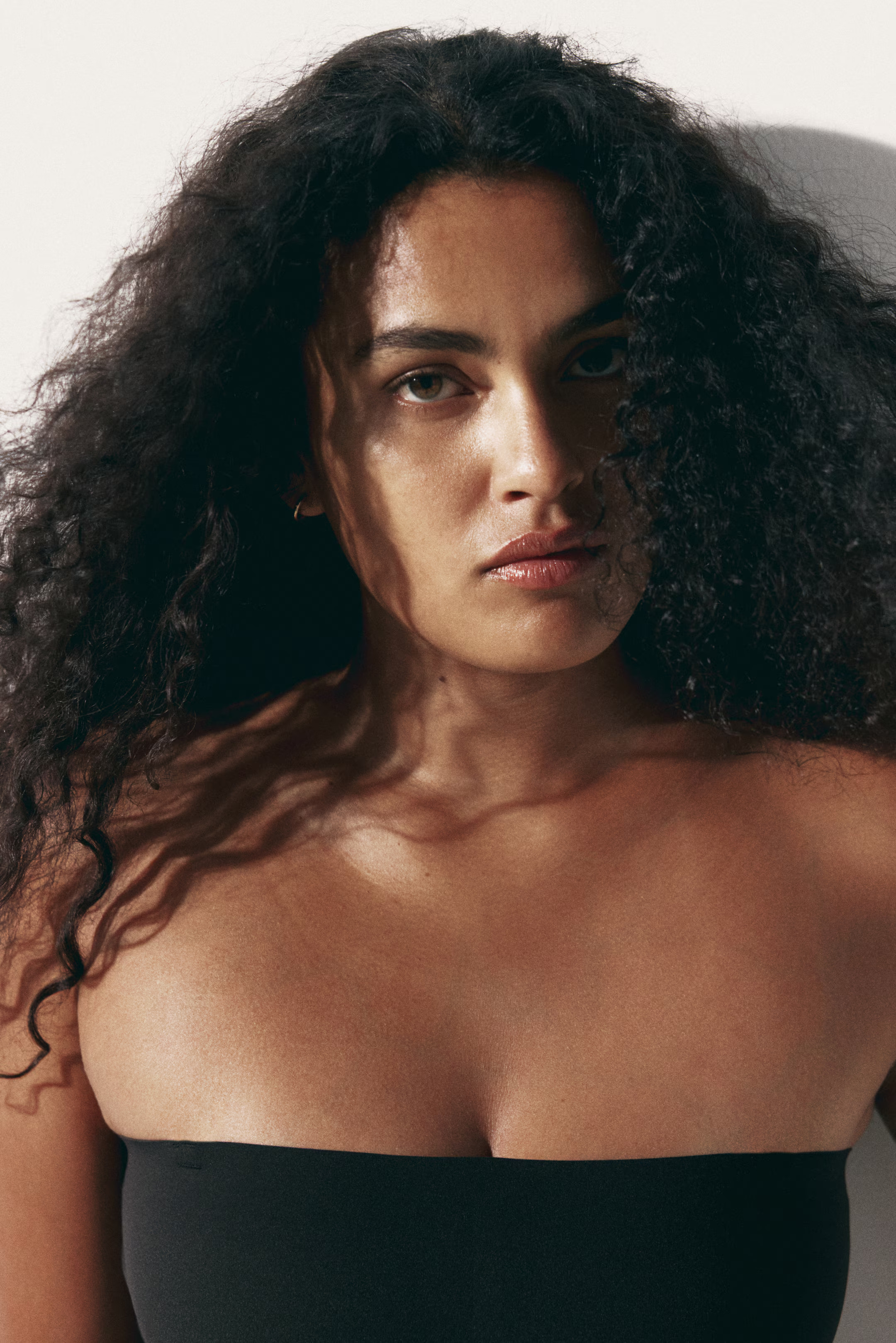 Light Shape Tangabody aus Mikrofaser | H&M (DE, AT, CH, NL, FI)