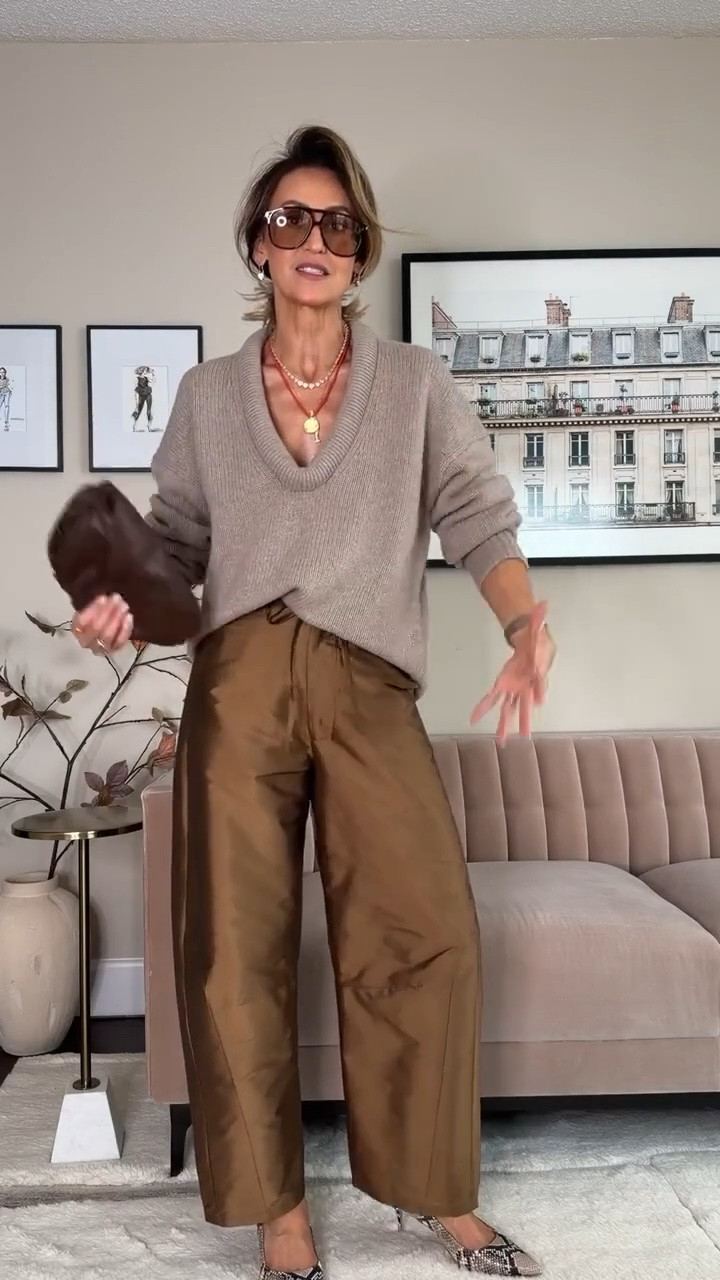 The most unique and flattering chunky knit I’ve seen!

#LTKootd #LTKgrwm #LTKSeasonal