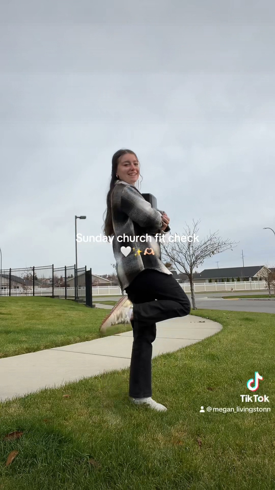 TikTok Church Fit Check⛪️ Black Flannel Size S🖤

#LTKGiftGuide #LTKSeasonal #LTKstyletip