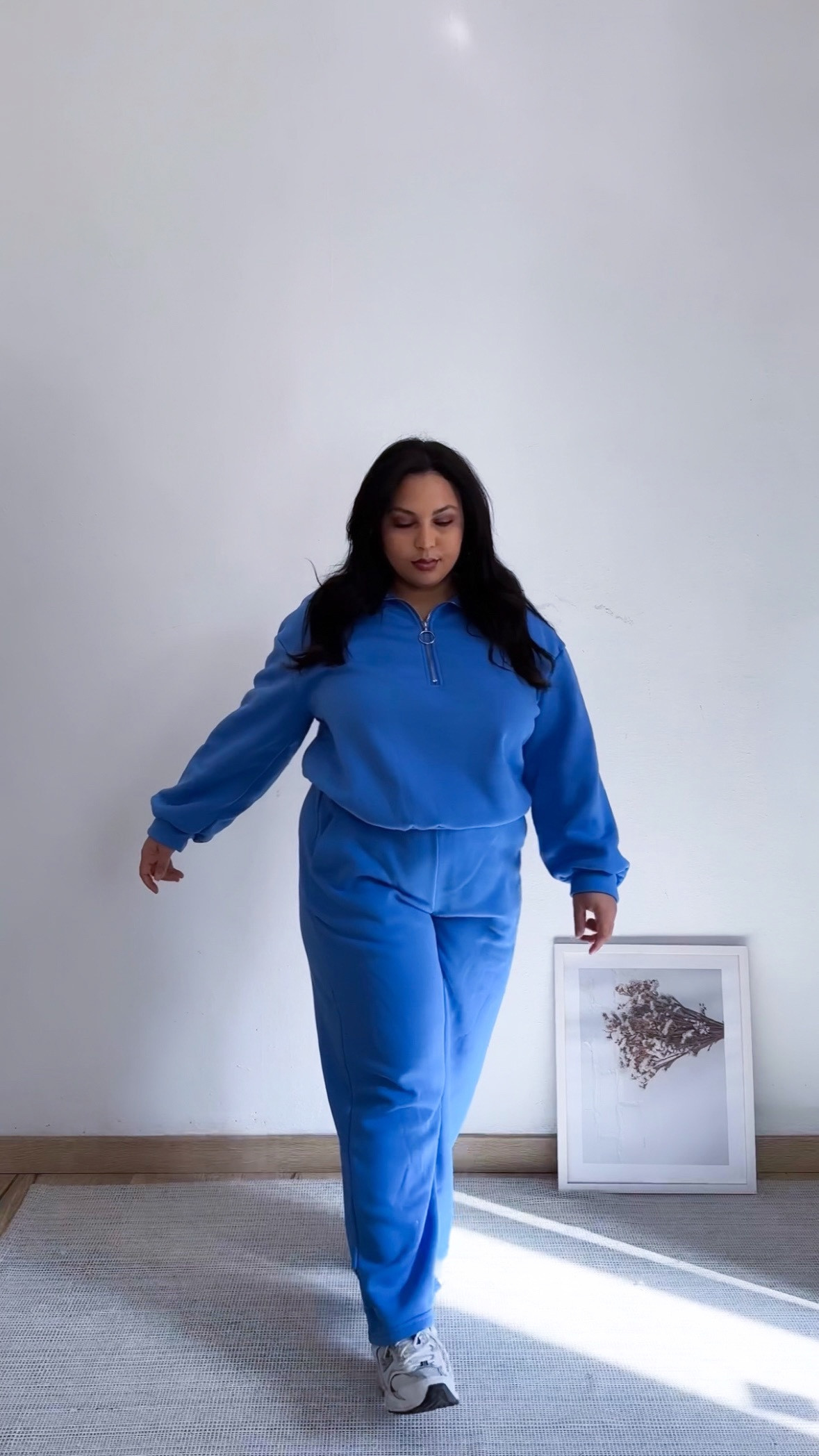 Loungewear / comfy outfit 💙

#loungewear #joggers #casual #sporty #curvy #midsize 

#LTKmidsize #LTKspring #LTKcurves