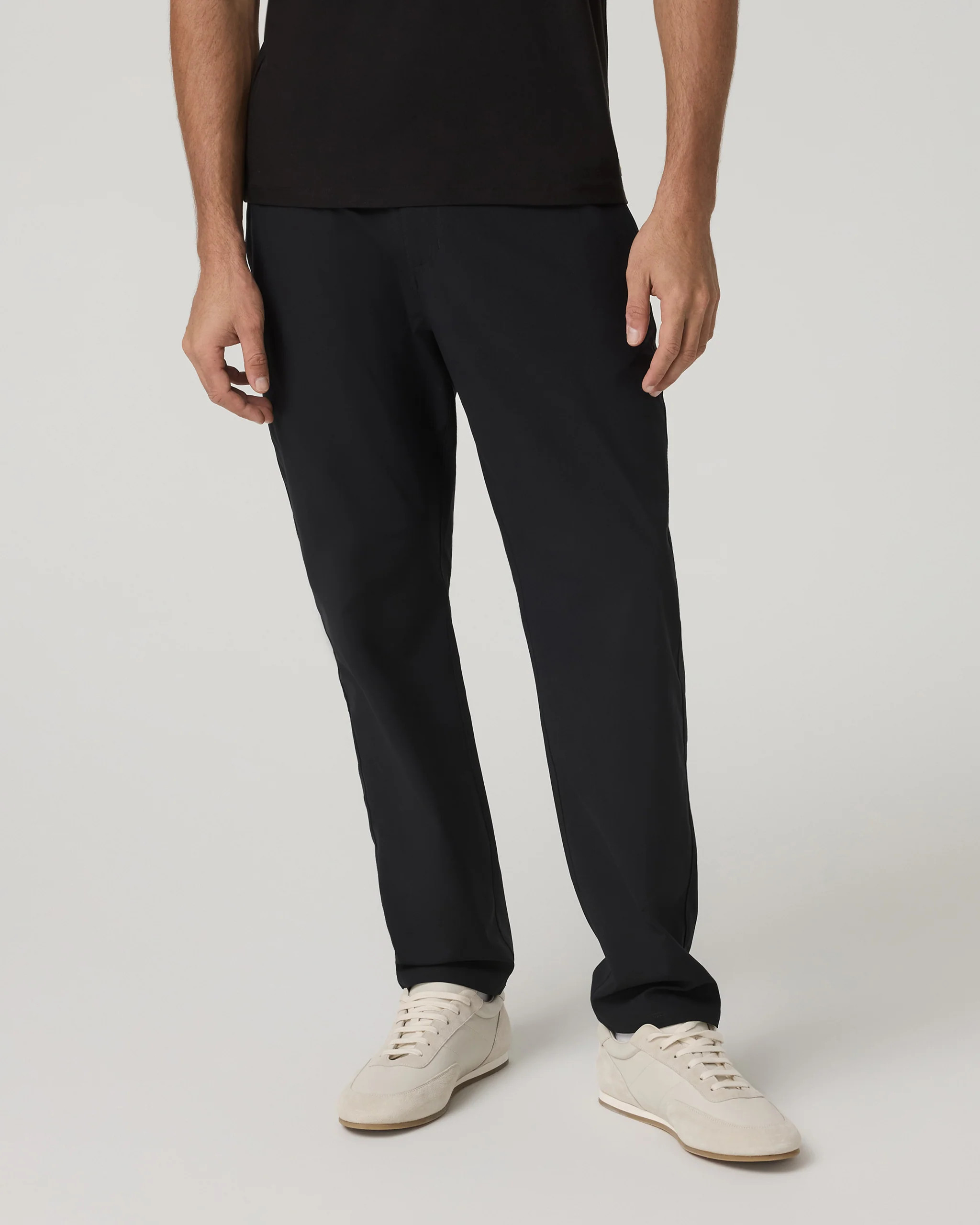 Vuori Meta™ Trouser Classic Fit 32" | Men's Black Tailored Pants | Vuori Clothing (US & Canada)