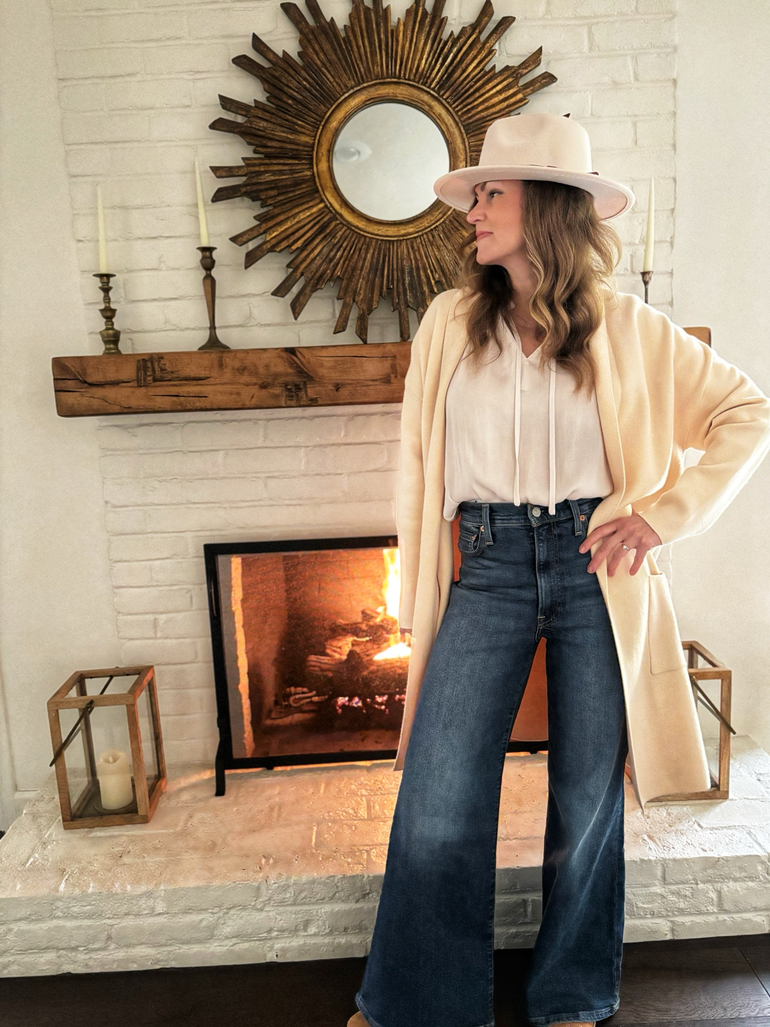 Winter whites ✨loving these high waisted bell bottom jeans with a creamy coatigan 

#LTKfindsunder100 #LTKfindsunder50 #LTKover40