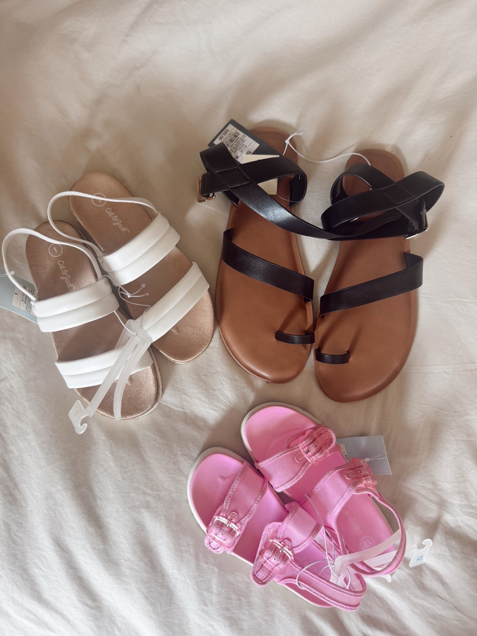 40% off target sandals for the family // summer shoes // kids sandals 

#LTKSeasonal #LTKSummerEdit #LTKShoeCrush
