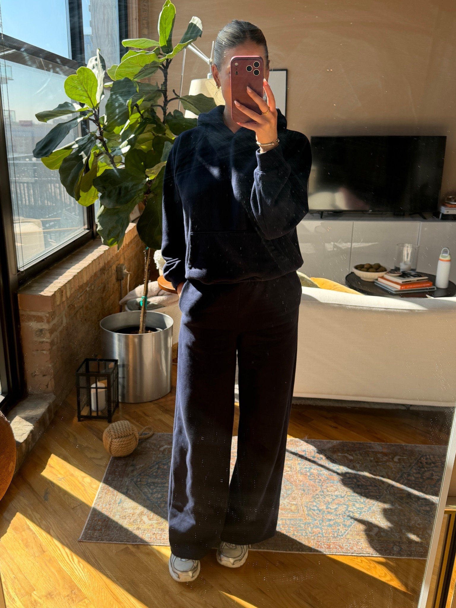 Gap sweat sets are that girl. Need one in every color.

Alo dupe.

Athleisure, GAP, matching set, sweatpants, hoodie, comfy clothes, ootd, travel fit, new balance sneakers, retro, sweat sets

#LTKTravel #LTKootd #LTKActive