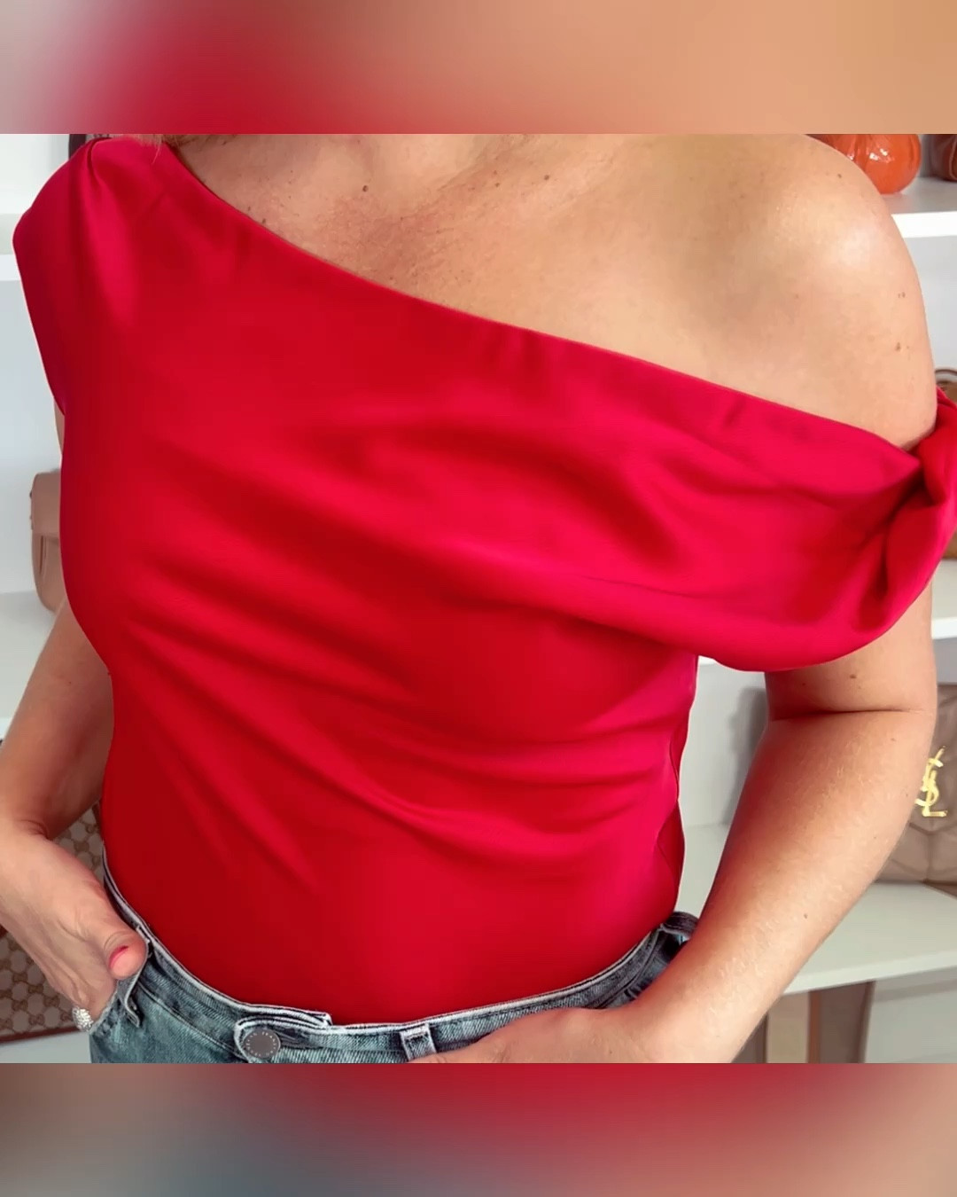 Holiday Outfit Idea 


#LTKSeasonal #LTKHoliday #LTKover40