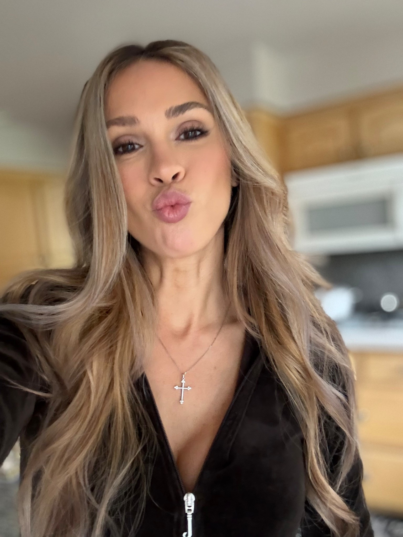 Cross necklace options for spring ✝️

#LTKootd #LTKBeauty #LTKSeasonal