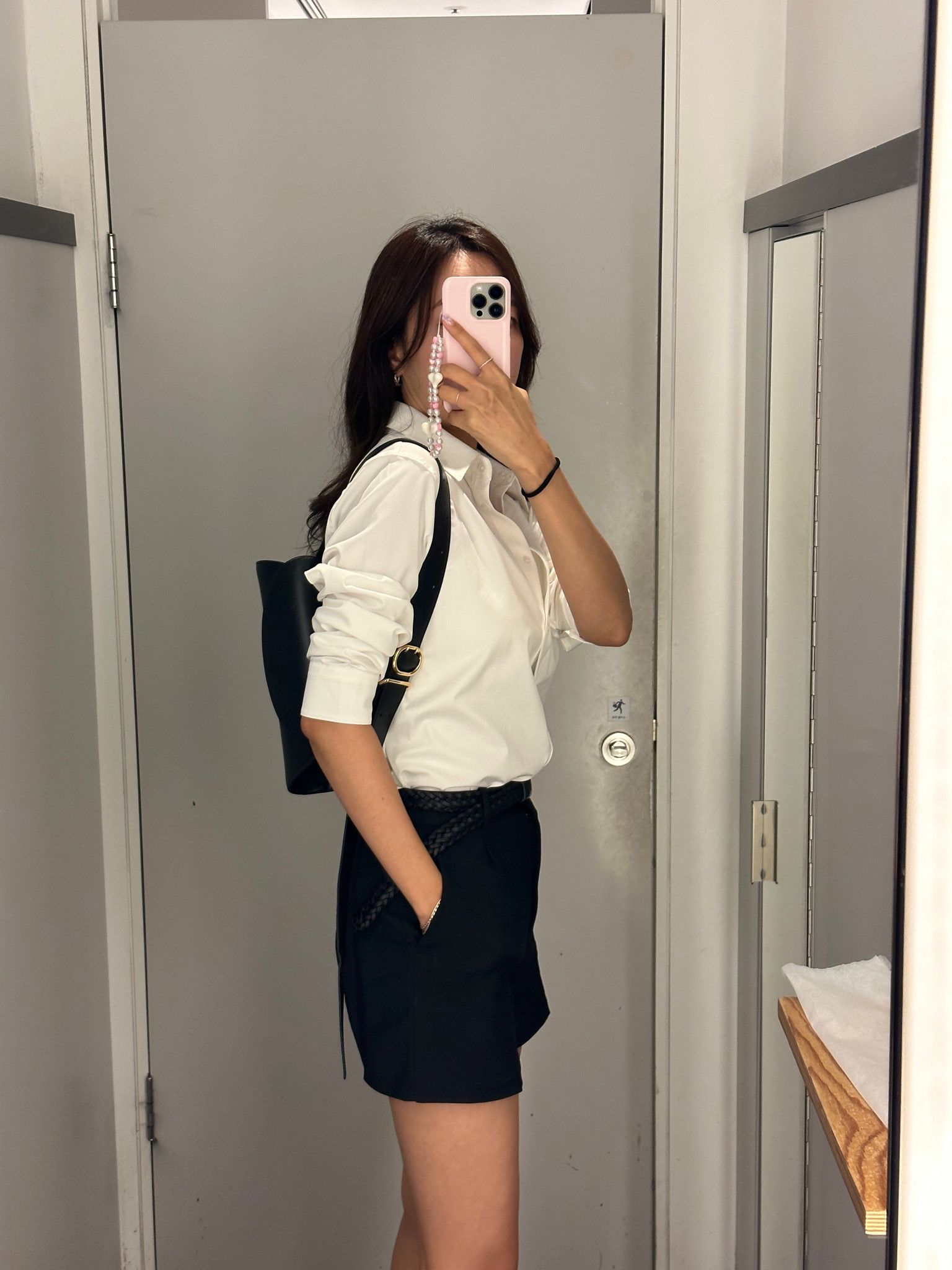 My go to daily bag. 
Basic, minimal but chic. 
It goes with any outfit  

#LTKAsia #LTKSale #LTKitbag