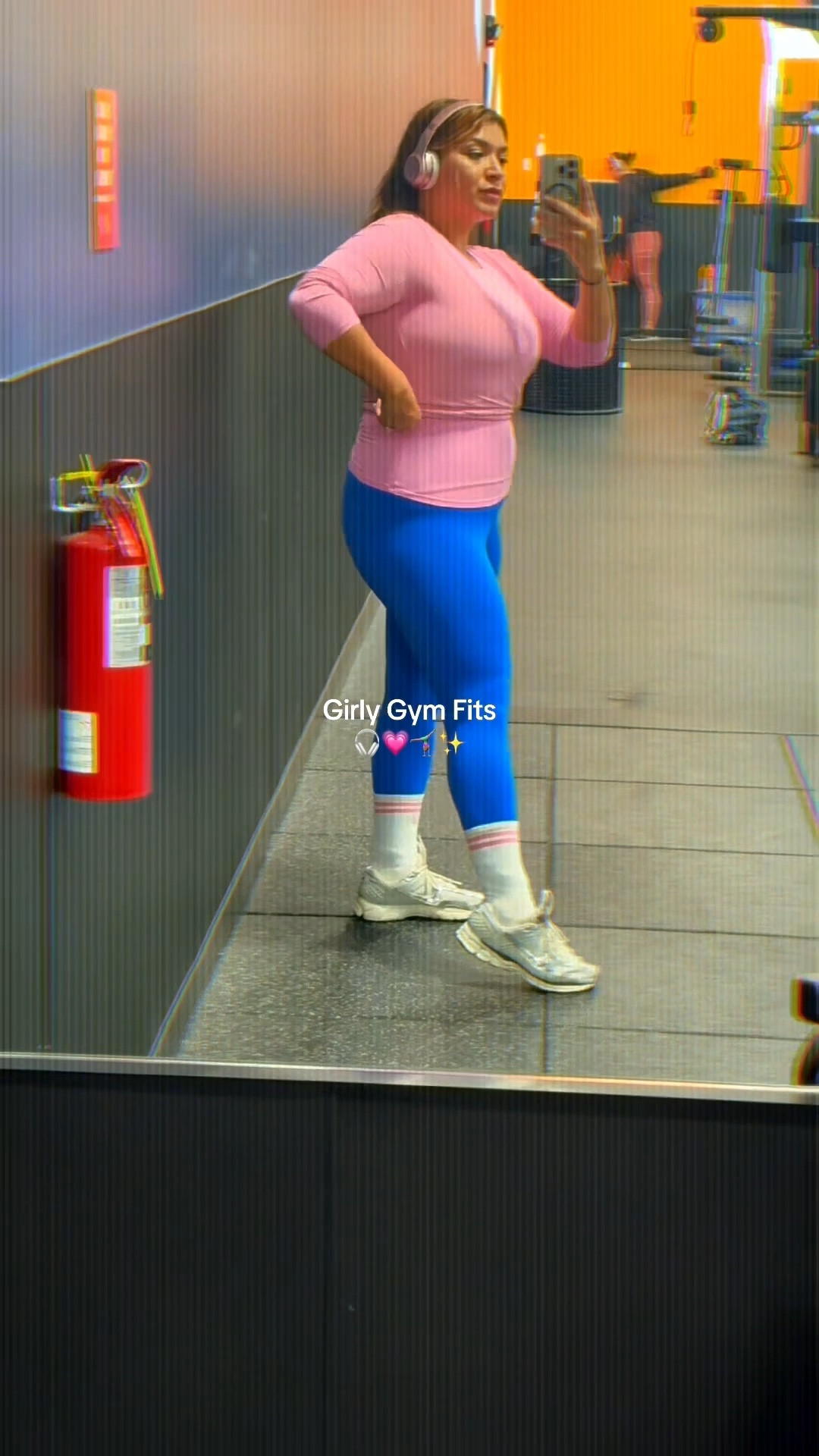 Girly Gym Outfit Inspo🎧💗🤸🏽‍♀️✨

#LTKActive #LTKfitnessgoals #LTKMidsize