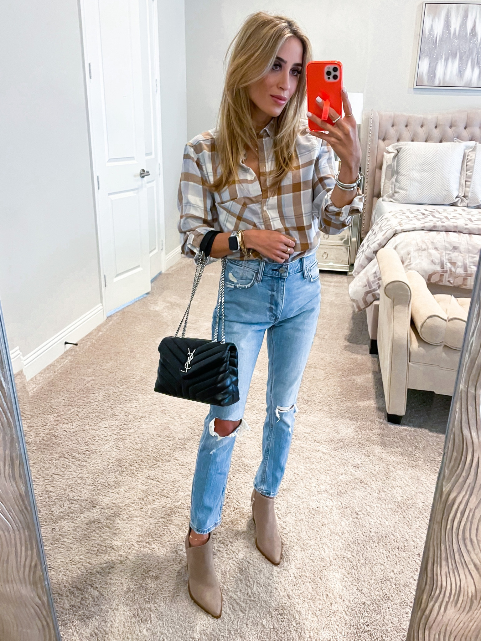 Plaid shirt on sale size Xs, jeans size 24 short 

#LTKunder50 #LTKsalealert #LTKunder100