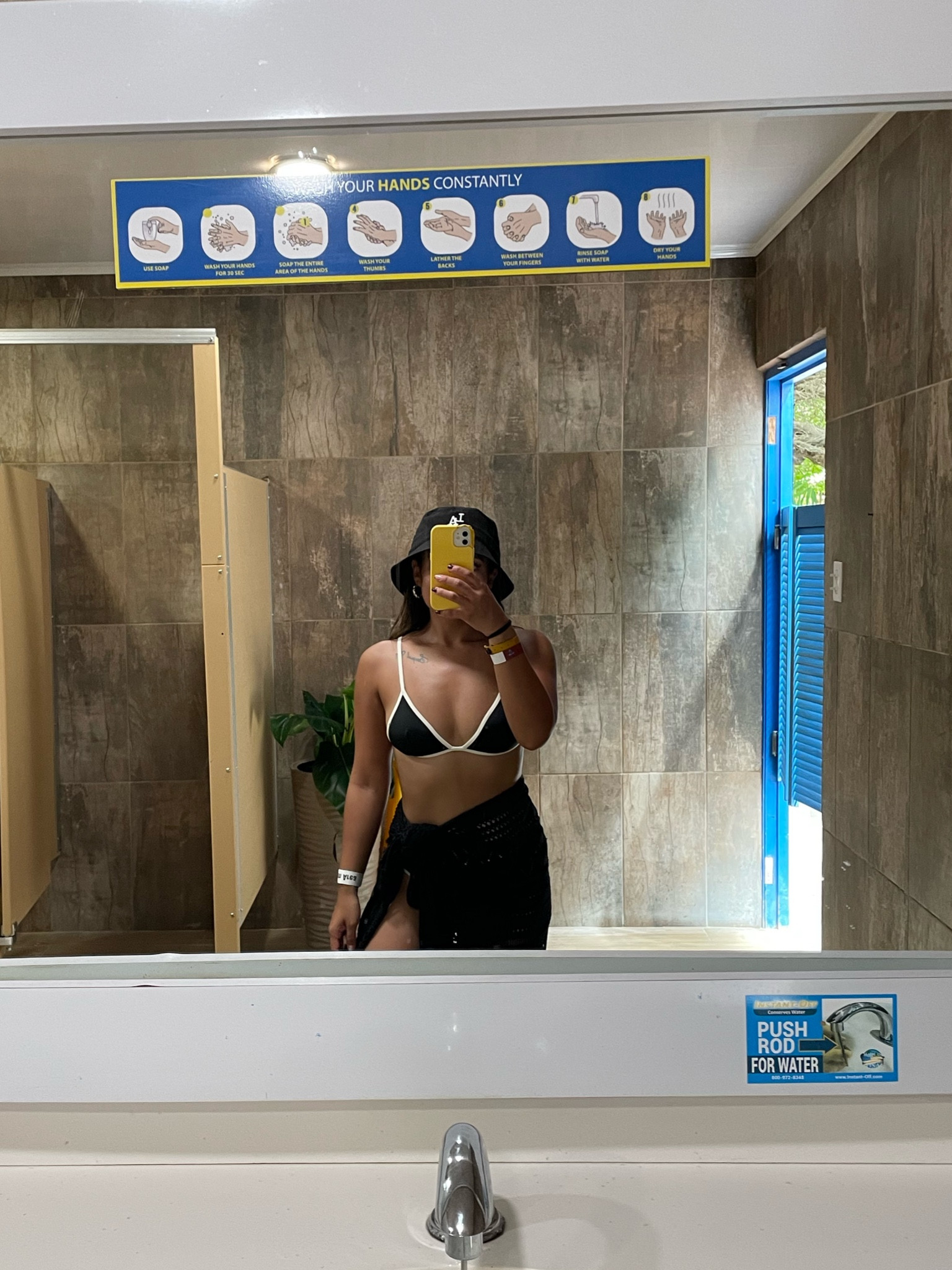 Vacation looks / swimwear / bikini set / bikini/ swimwear set 

#LTKcanada #LTKswimwear #LTKstyletip