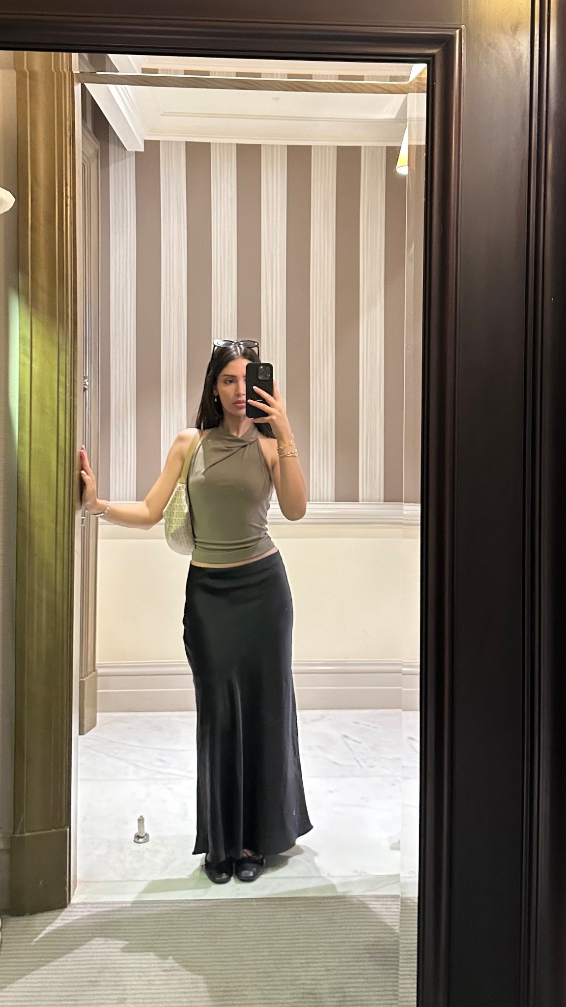 Classy everyday fit 

#LTKstyletip #LTKbeauty #LTKdresses