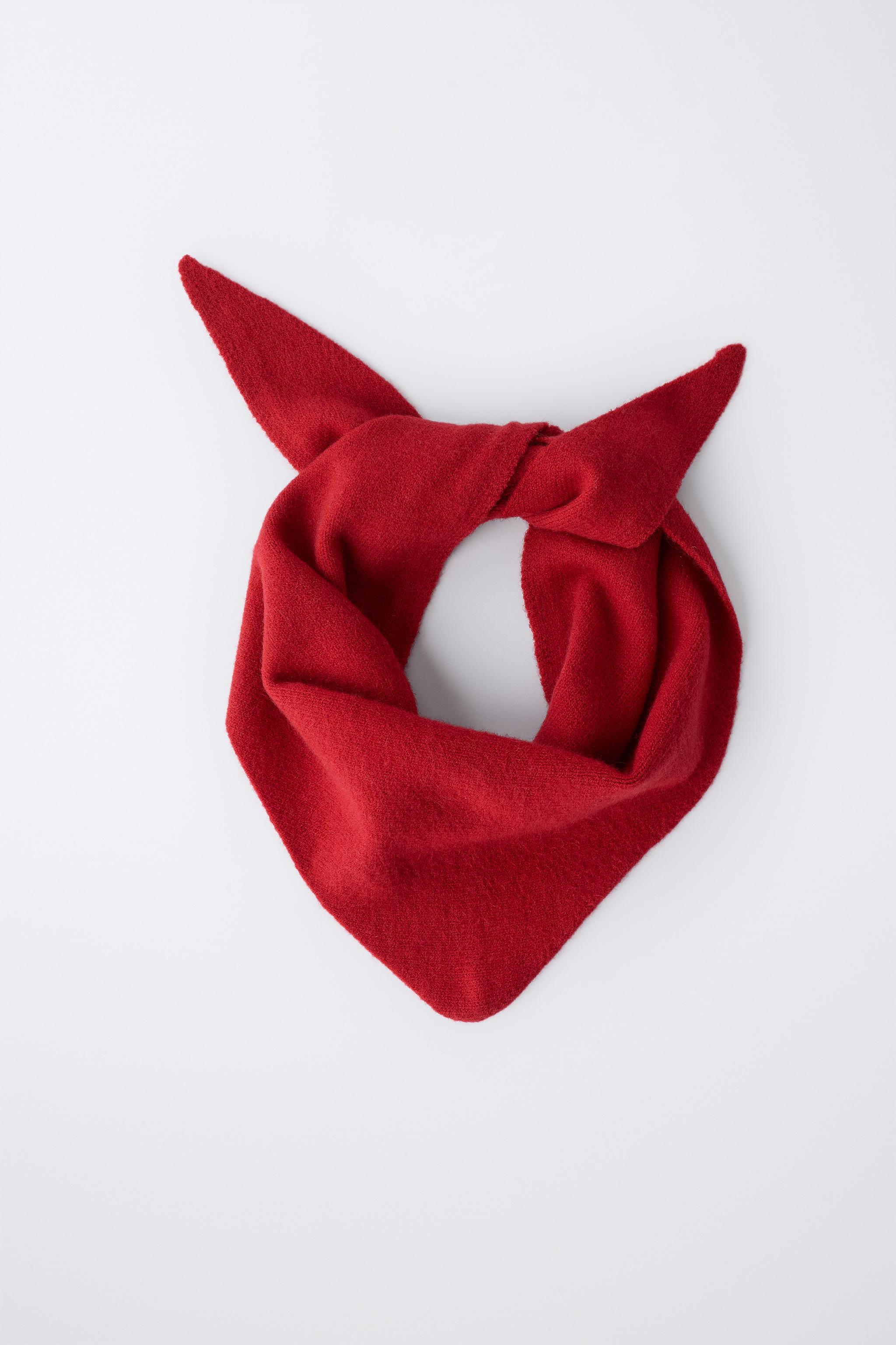 FINE KNIT TRIANGULAR SCARF | Zara US