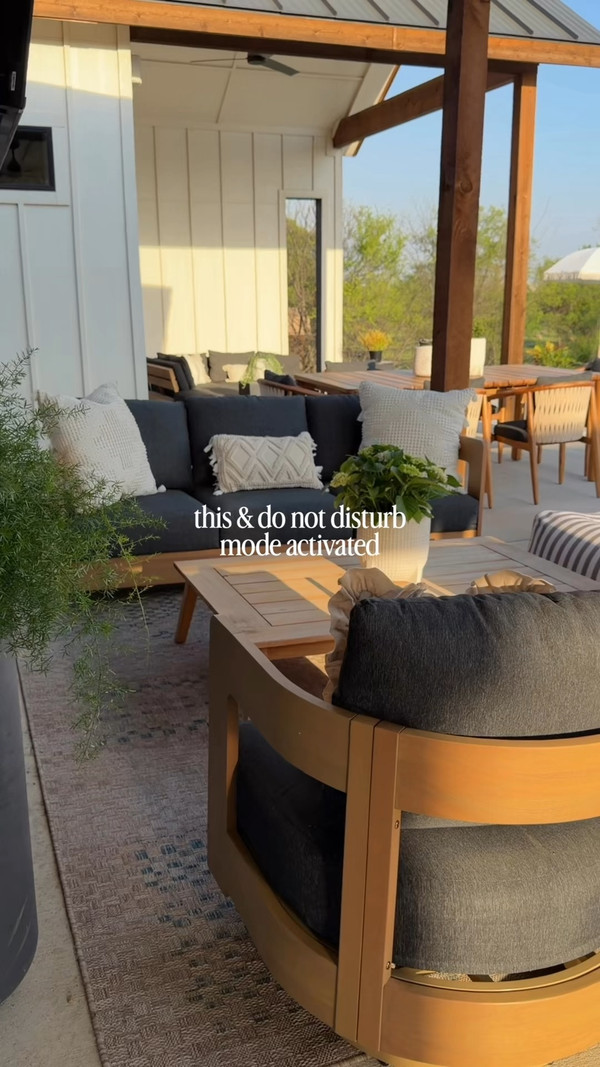 Our patio setup is officially in its summer era and so much of it is from Wayfair…