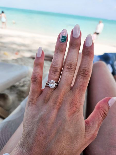 If you ever want to travel without your real jewelry, I highly recommend these faux rings! 
•
•
•
#vacationstyle #fauxdiamonds #costumejewelry 

#LTKTravel