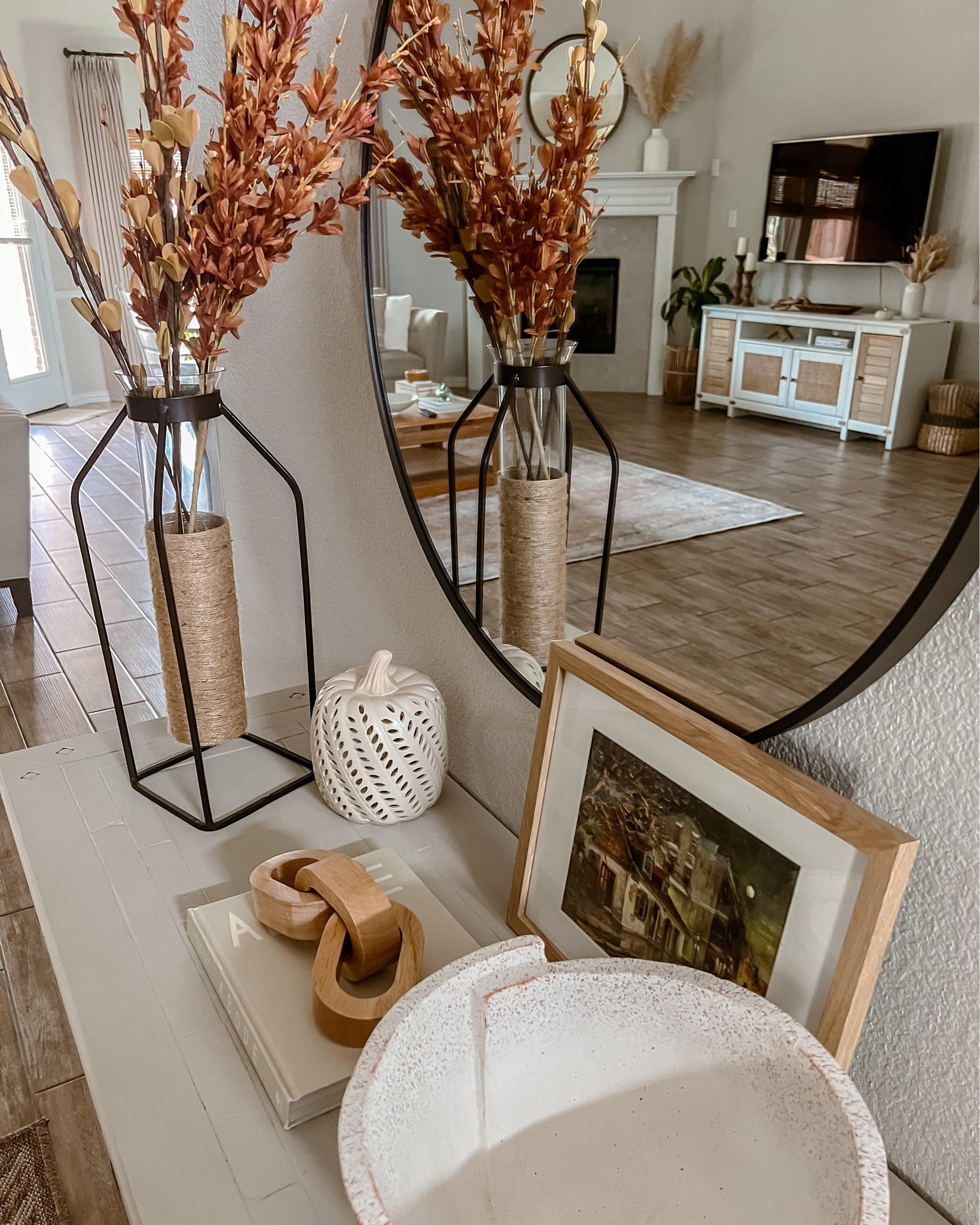 Fall Decorations Entryway Table decor for Autumn ~ Decoración del recibidor para Otoño 🍁🍂🤎

#LTKHome #LTKSeasonal #LTKFallSale