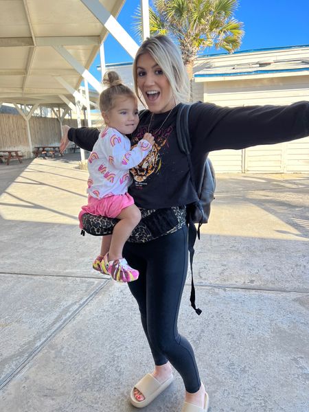Look ma, no hands. If you’ve been on the fence (like I was) about getting a hip carrier for your toddler, now’s the time to do it. I grabbed mine a month ago. It’s helped so much juggling a toddler & baby. Plus, taken a lot of stress off my back.

Bonus: currently 44% off making it under $50 

#LTKbaby #LTKsalealert #LTKunder50