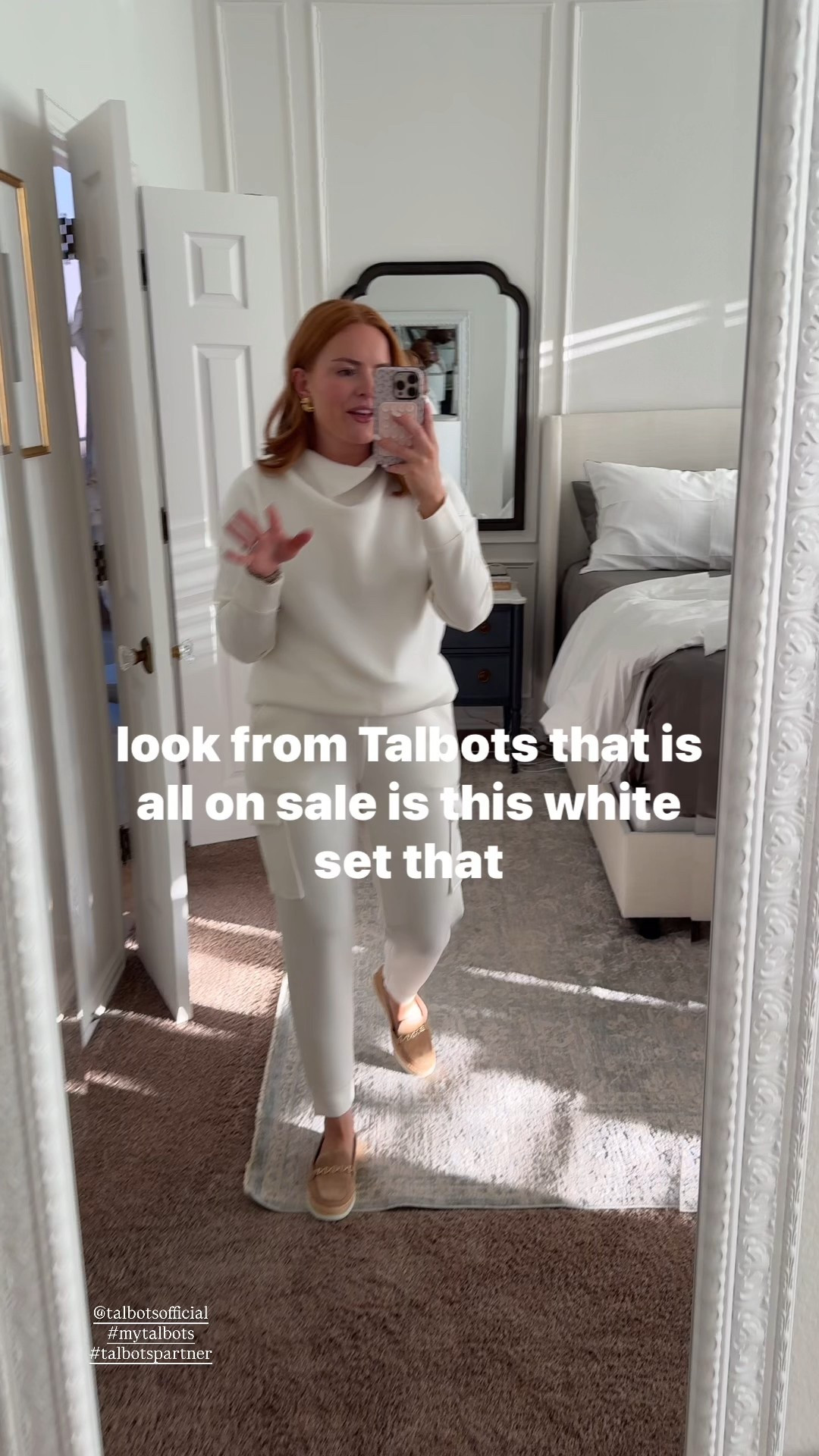 This lounge wear set from Talbots is on major sale! They are doing an extra 50% off sale items too!

Sizing:
Top- small
Bottoms - small
Loafers - 7.5 (TTS)

#LTKWorkwear #LTKmomlife #LTKSaleAlert