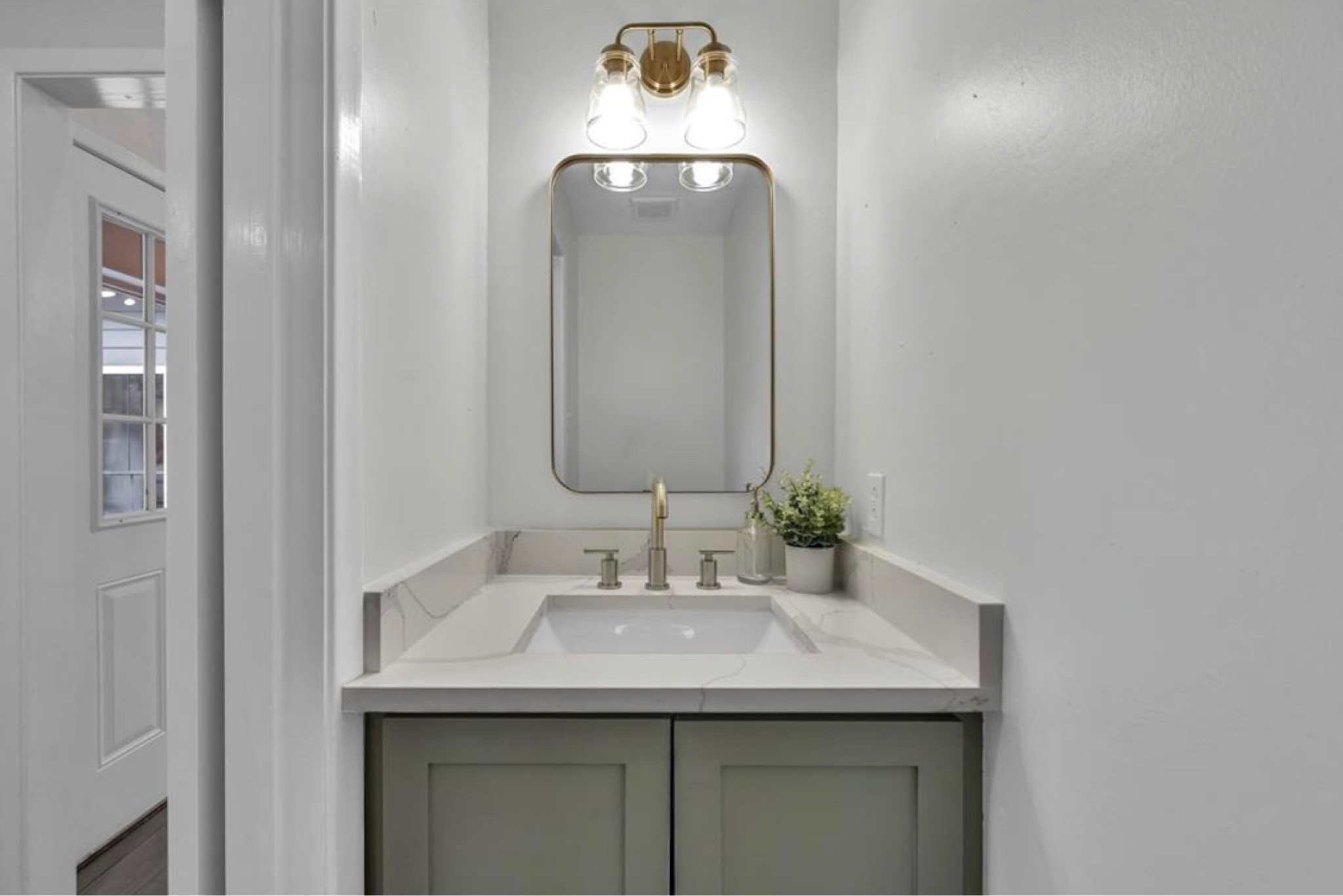 Half bath accessories 

#LTKhome