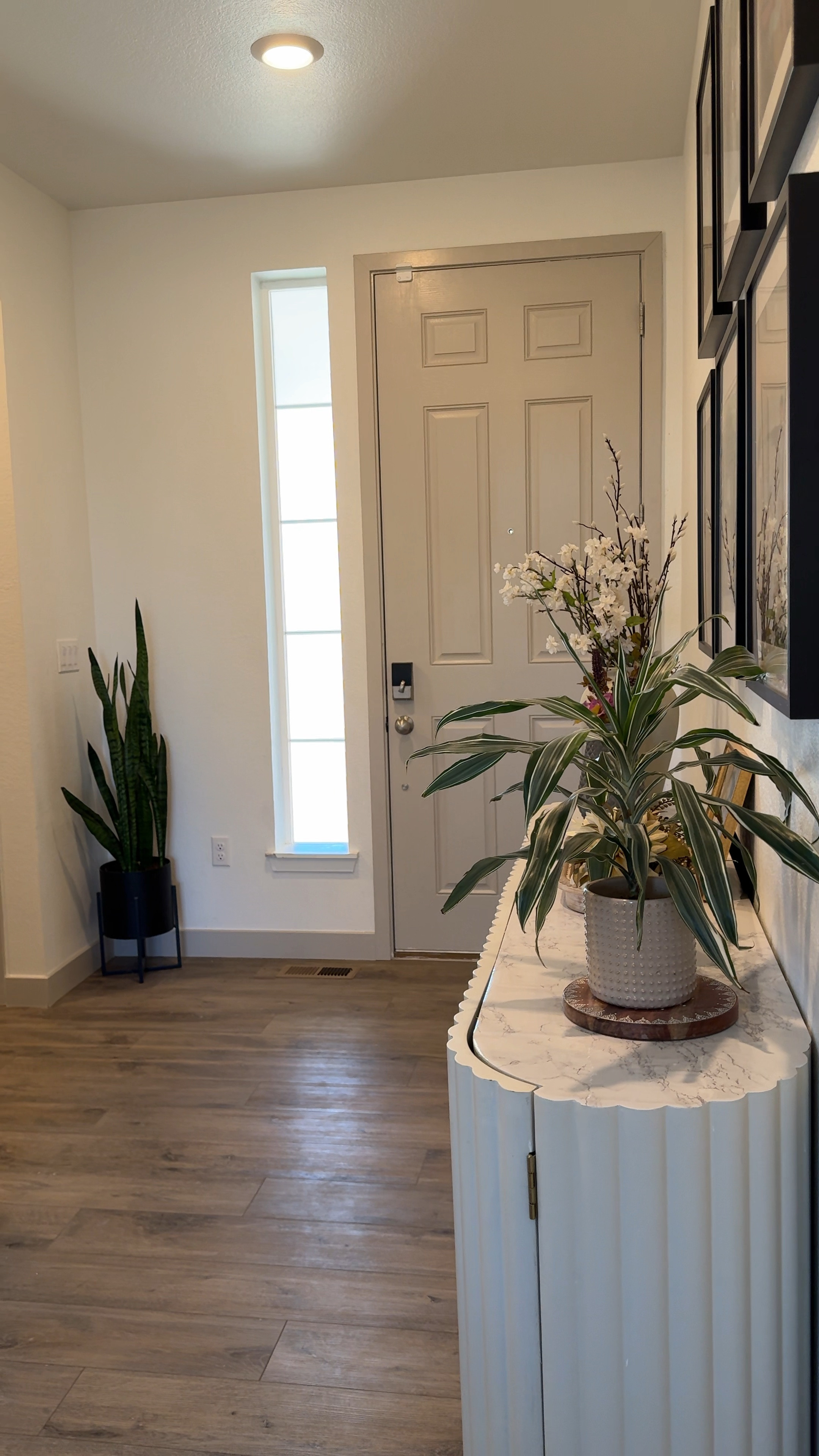 Reeded privacy window film 

#LTKVideo #LTKSpringSale #LTKhome