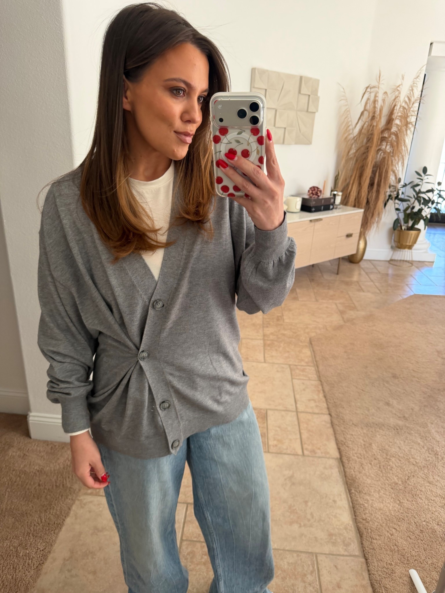 In love with this sweater. I got size medium and it’s the perfect slouchy oversized cozy fit! 