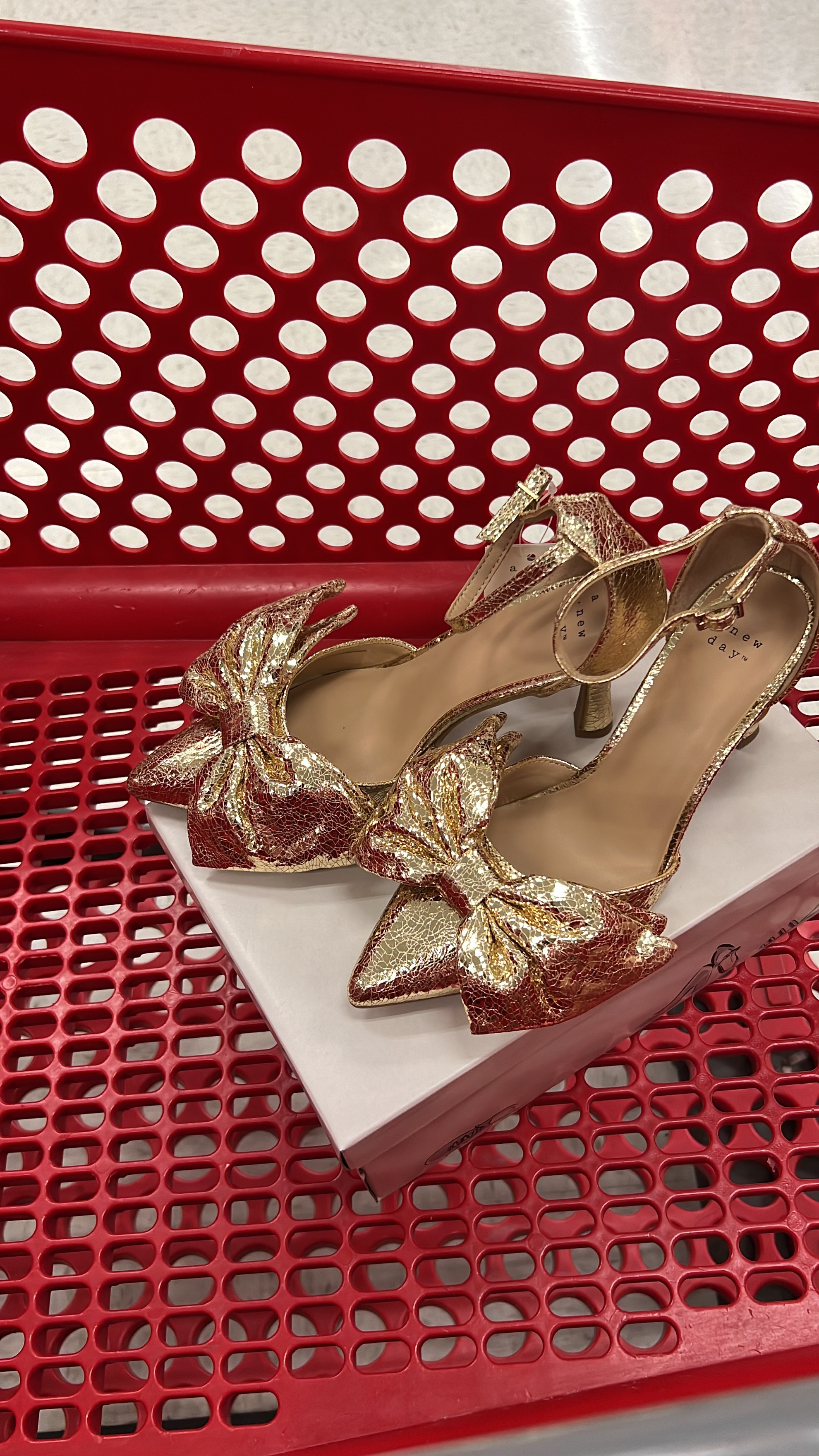 Target bow heels ✨

#heels #shoes #target #shoes #holiday #bow  #party 

#LTKShoeCrush #LTKParties #LTKHoliday