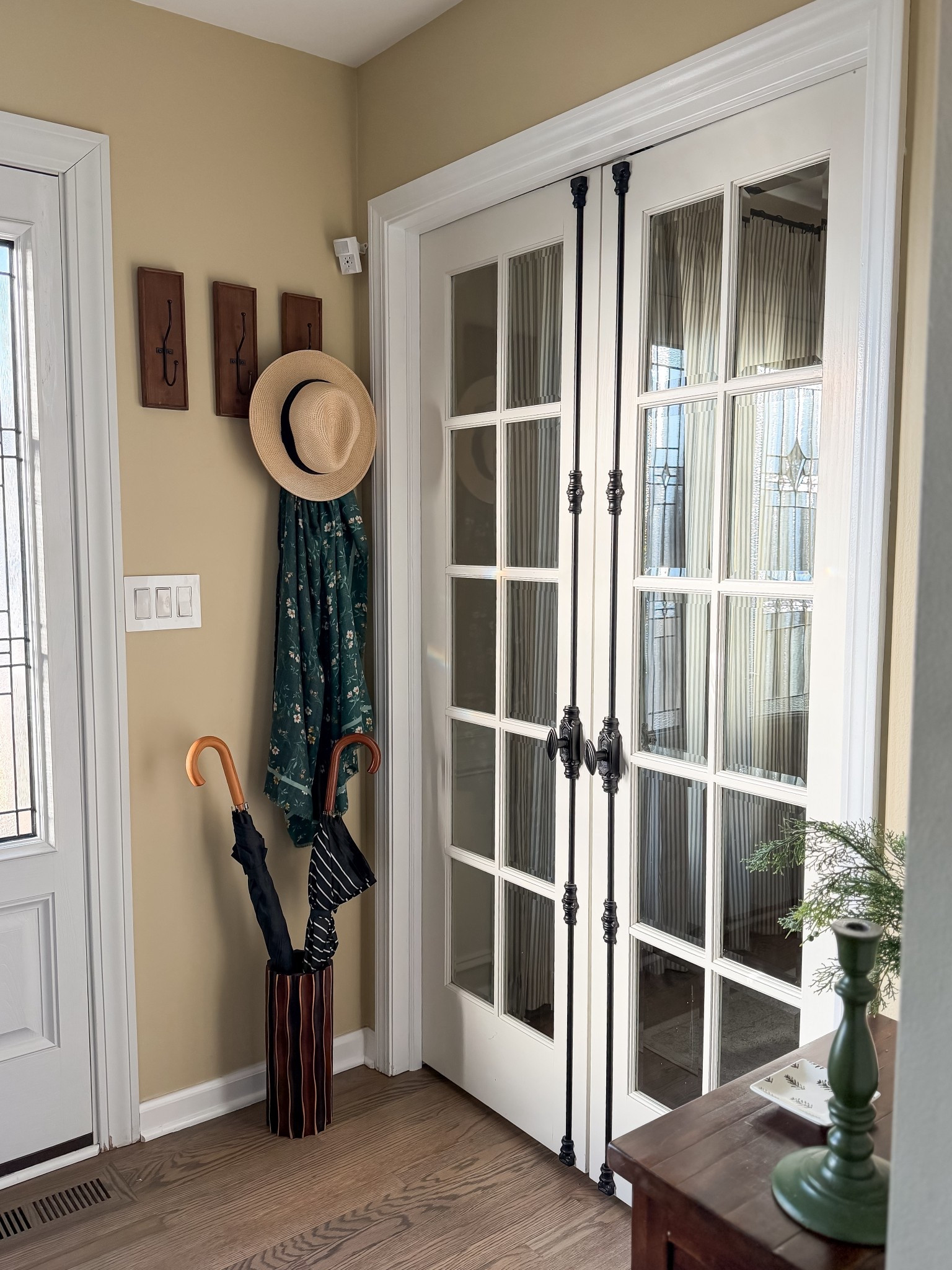 Entryway essentials for a cozy and welcoming home. 

#LTKstorytime #LTKSaleAlert #LTKHome