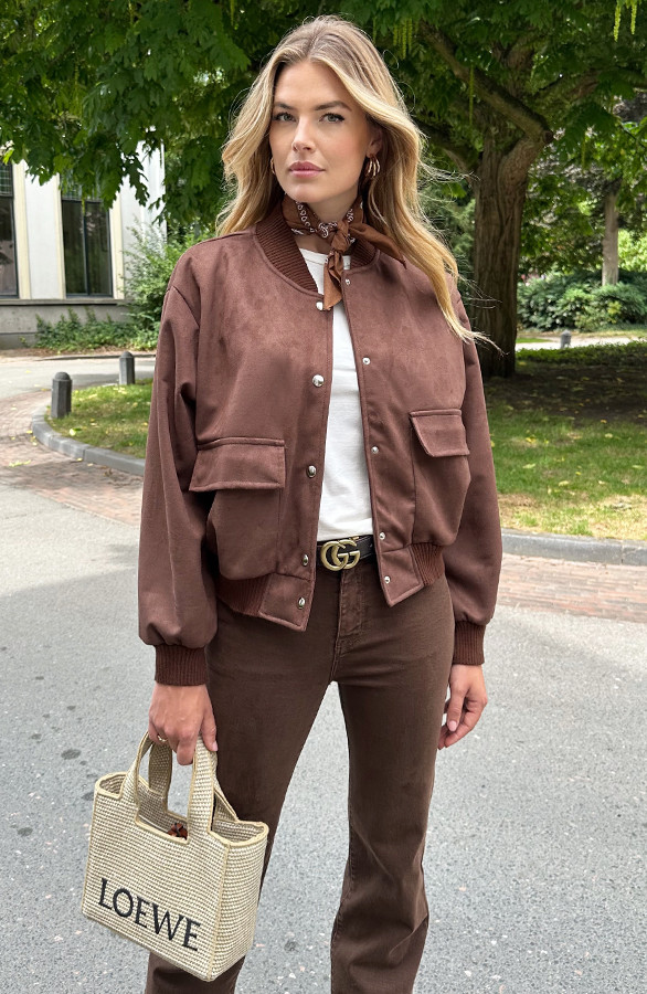 Suede Soft Bomber Jacket Choco | The Musthaves (NL)