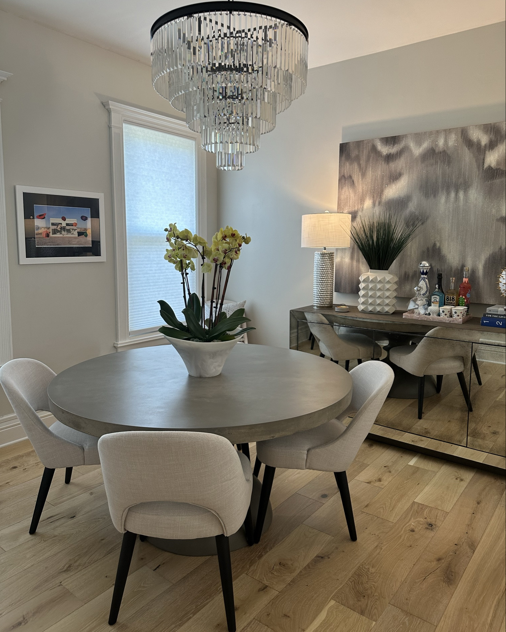 Dining Room Inspo ✨🥂

#bernhardt #urbia #wayfair #graymalin #zgallerie #jonathanadler #edieparker #barcart #bar #tablelamps #abstractart #centerpieces #buffettable 

#LTKHome #LTKxWayfair #LTKStyleTip