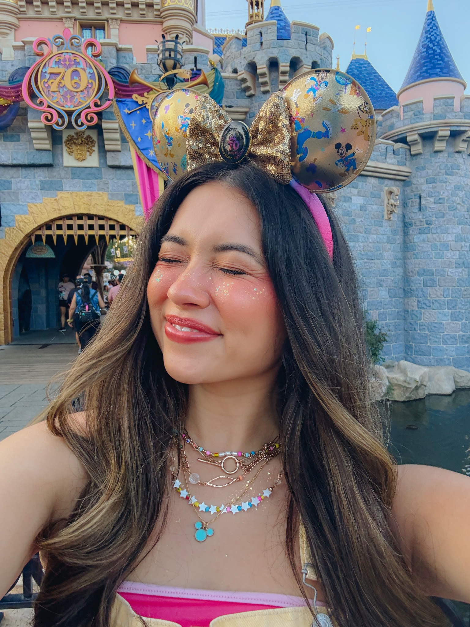 glitter freckles for disney ✨✨✨✨