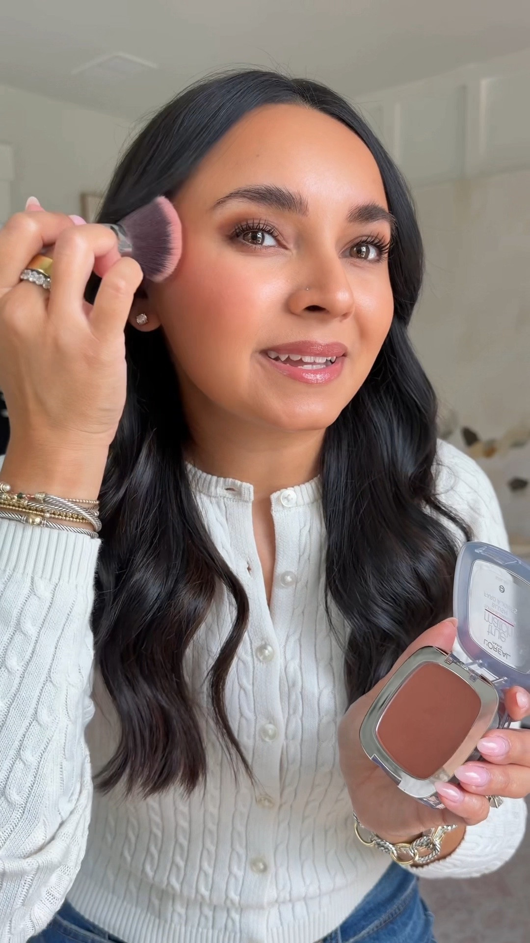 Blush color Subtle Sable 

Drugstore makeup
Affordable blush