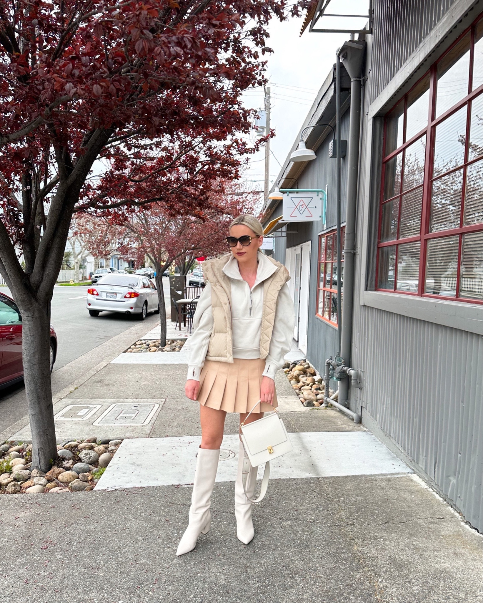 A cute neutral spring transition outfit!

Sweatshirt: Bone, XS/S
Puffer Vest: Trench, 4
Tank: Bone, S
Skirt: 4

Spring Transition | Cropped Sweatshirt | Quarter-Zip | Vegan Leather | Pleated Miniskirt | Faux Leather

#LTKSeasonal