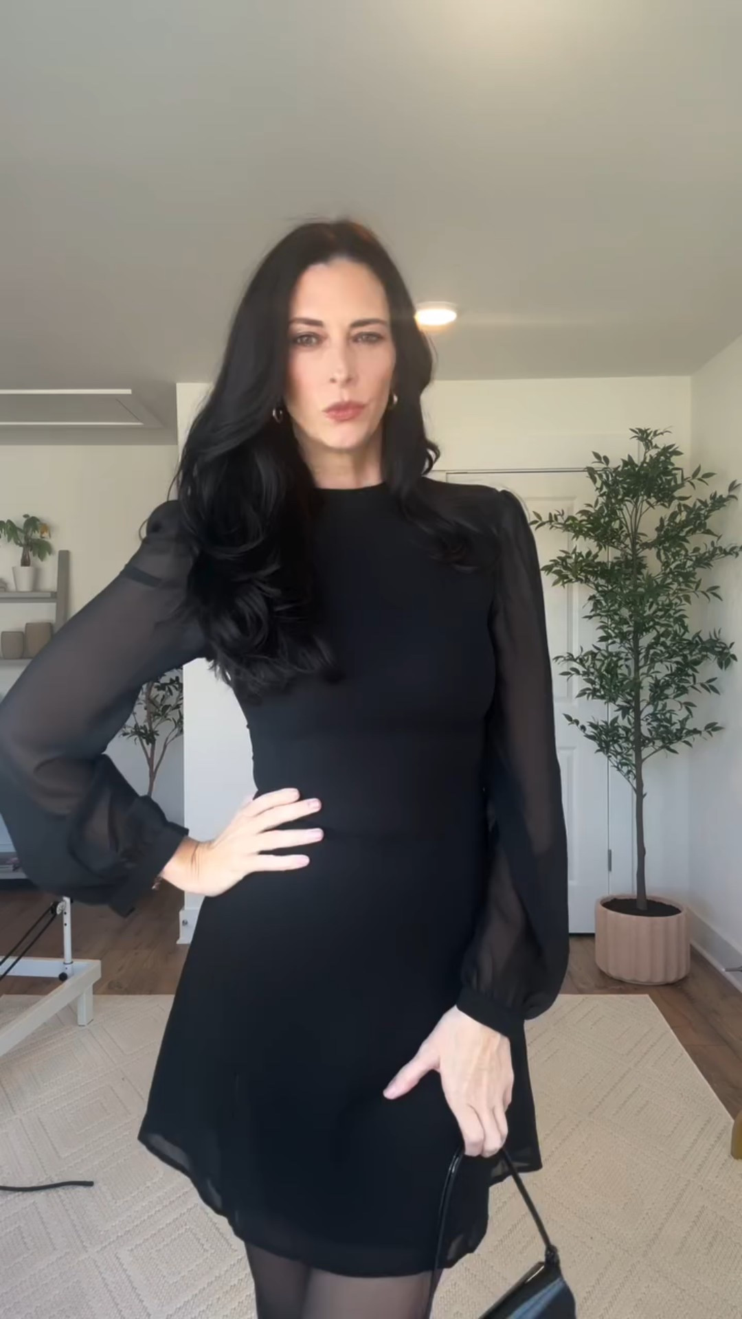 It blows my mind that this dress is $39 @rihoas_official 

Use Code: Roxan12 for 12% off
#fashion #rihoas #inrihoas #dress #ootd #littleblackdress

#LTKOver40 #LTKFindsUnder50 #LTKootd