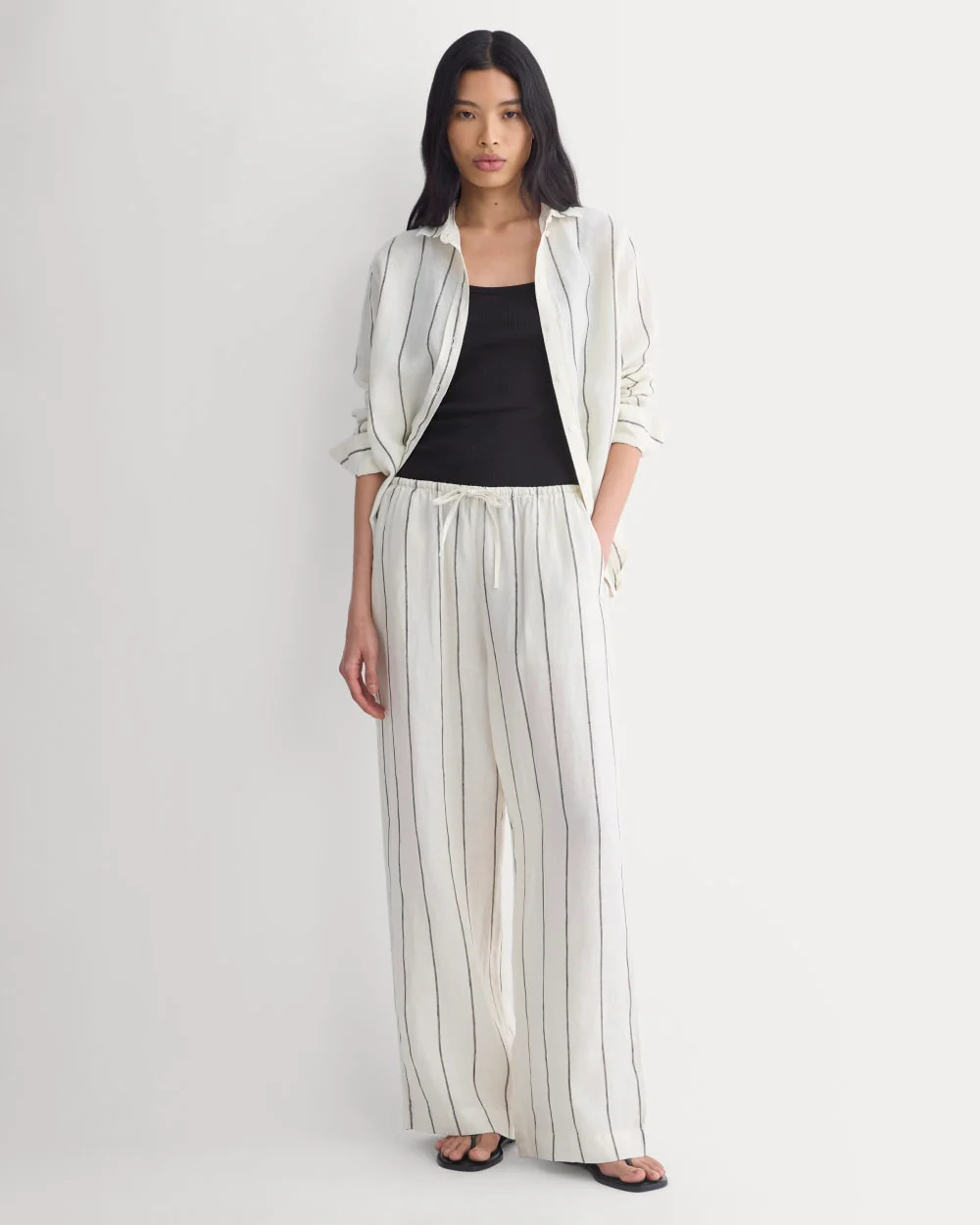 The Drawstring Pant in Linen | Gardenia/Meteorite | Everlane