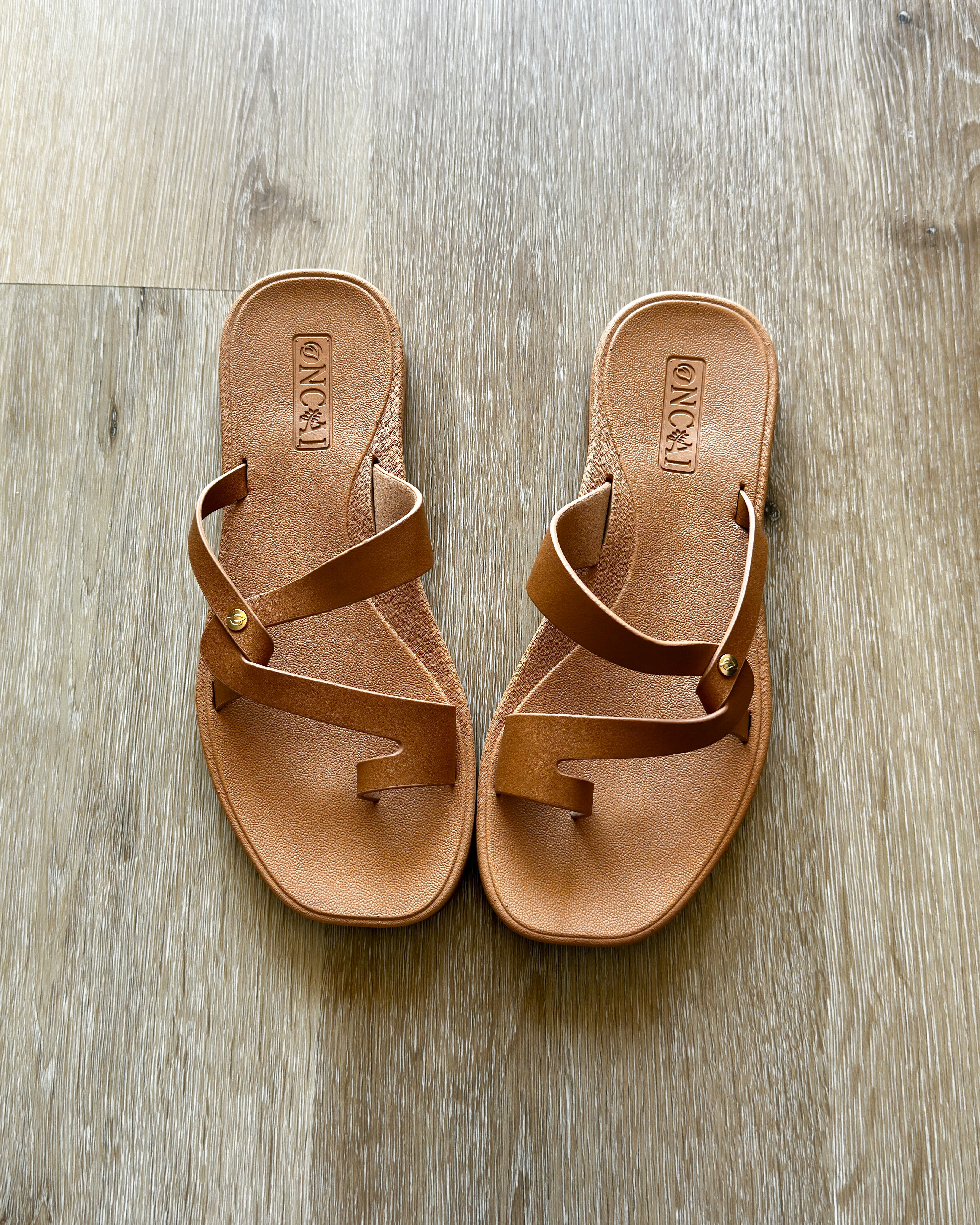 Keep it classy + trendy with these Crisscross Open Toe Ring Sandals 👡✨. Perfect for dressing up or down—pair with flowy dresses, jeans, or skirts 🌸💫. Lightweight, comfy, and so chic, they’ll quickly become your go-to sandals for every season 🌞💕.

#AmazonStyleFinds #MinimalistFashion #SandalsSeason #ChicAndComfy #SquareToeTrend #AmazonMustHaves #StyleInspo #ShoesILove #AmazonFashionFinds #EverydayStyle #FashionWardrobe #StylishAndComfy #OOTDReady #AmazonFavorites #TrendyWardrobe 

 