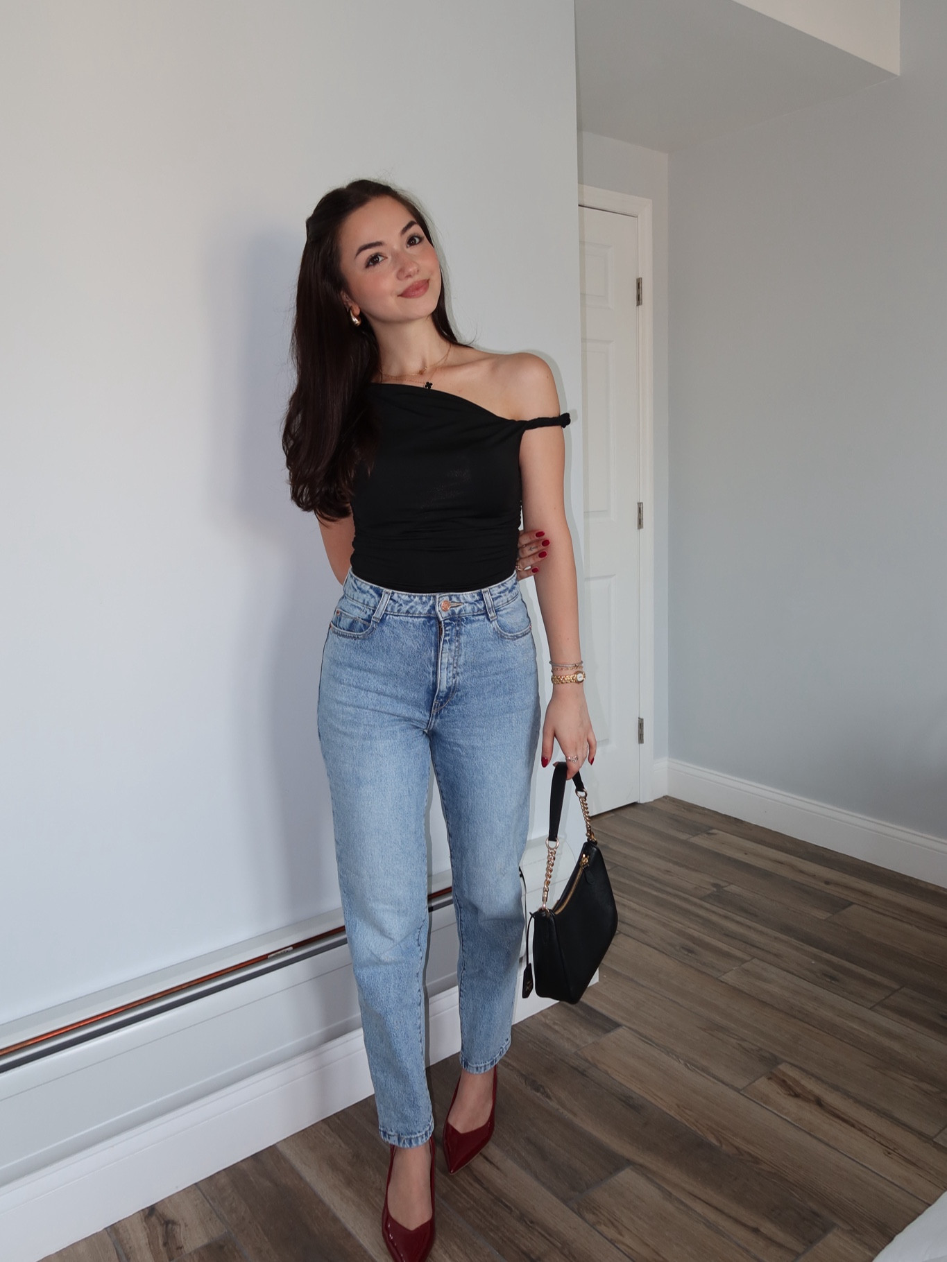 Top & heels are from TikTok Shop but I linked very similar ones! Jeans are the Zara ‘Mom fit jeans with a high waist’ (7223/222) ♥️

#LTKStyleTip #LTKShoeCrush #LTKSeasonal