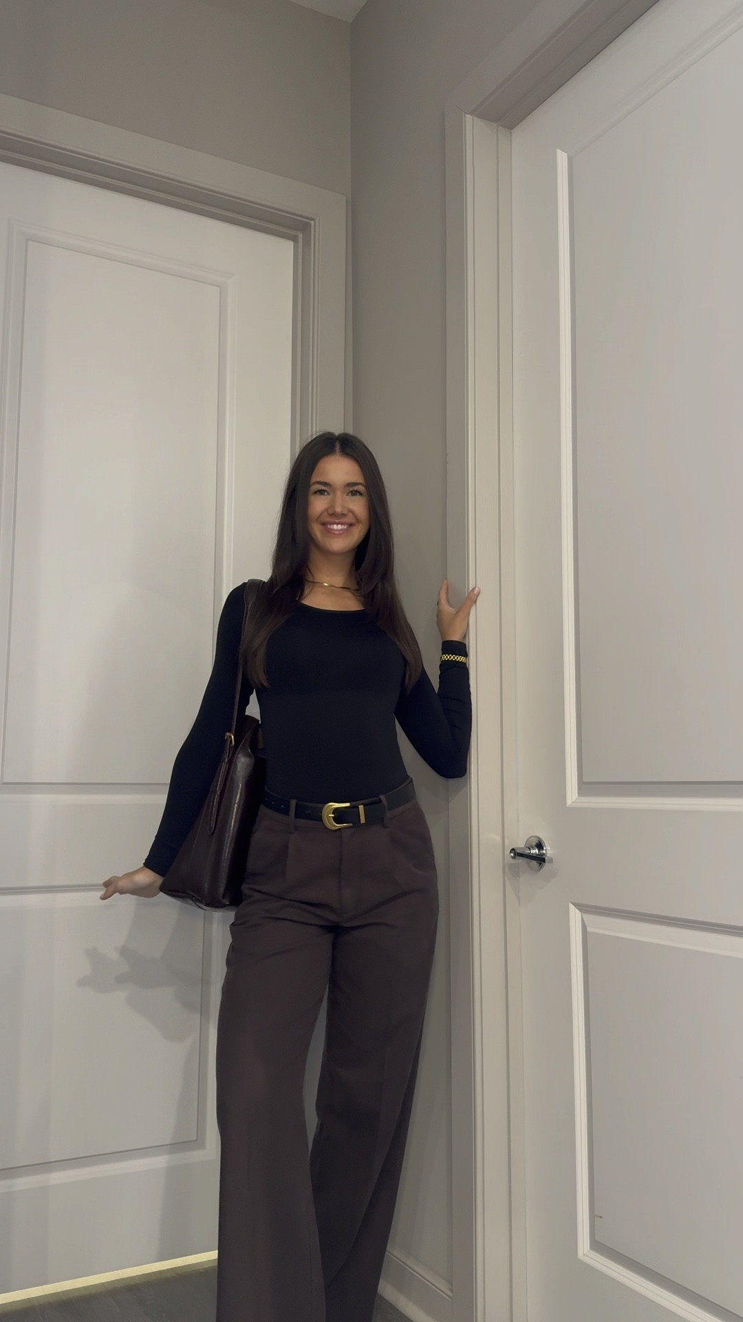 RUN TO MADEWELL!! I am not a jeans girl… I can sit at my desk all day in these pants! Perfect fall staple too🤎

#LTKxMadewell #LTKWorkwear