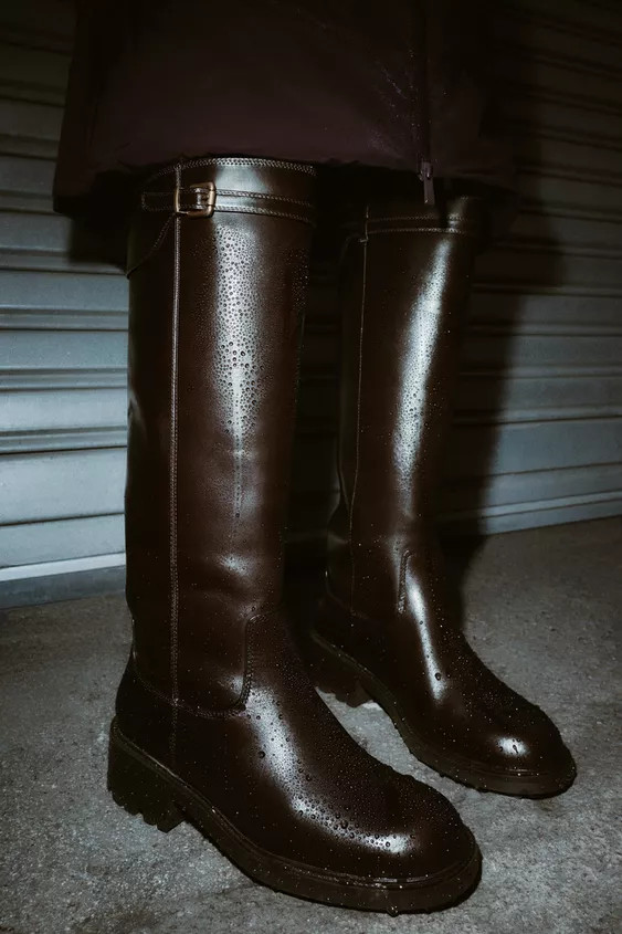 BOTA HEBILLA PIEL WATER REPELLENT | Zara DE