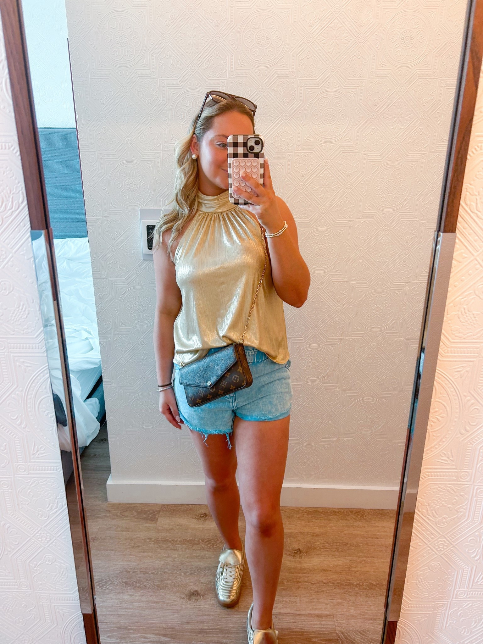 Perfect on the go with a bit of glam! 

#LTKStyleTip #LTKTravel #LTKSummerEdit