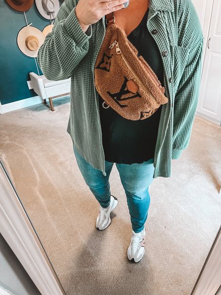 I was so happy they restocked this waffle knit button up. I have it in 3 colors and they are so soft and comfortable. I paired with a basic black tee, Sherpa bum bag, light wash jeans, and new balance sneakers. 

Casual outfit | bumbag | Sherpa | LV | soft tee | 327 | plus size | curvy 

#LTKcurves #LTKshoecrush #LTKFind