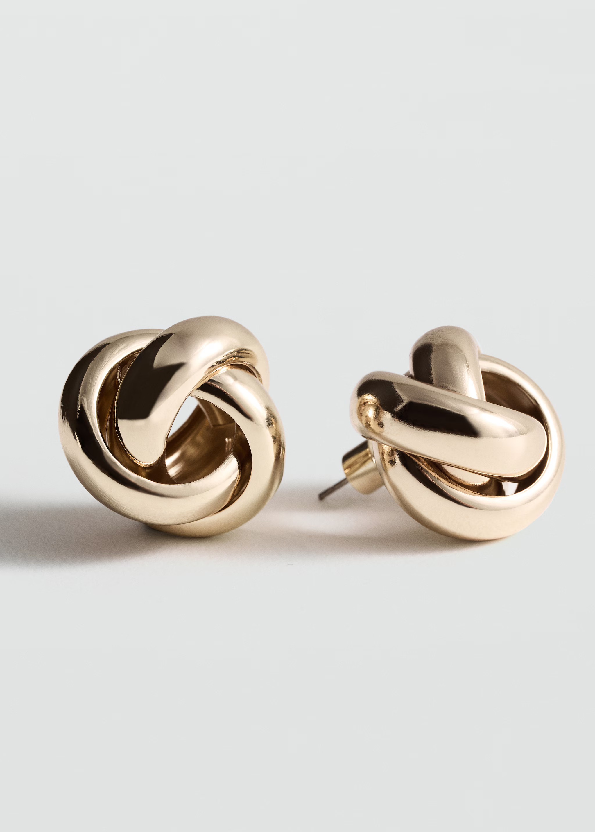 Intertwined hoop earrings | MANGO (UK)